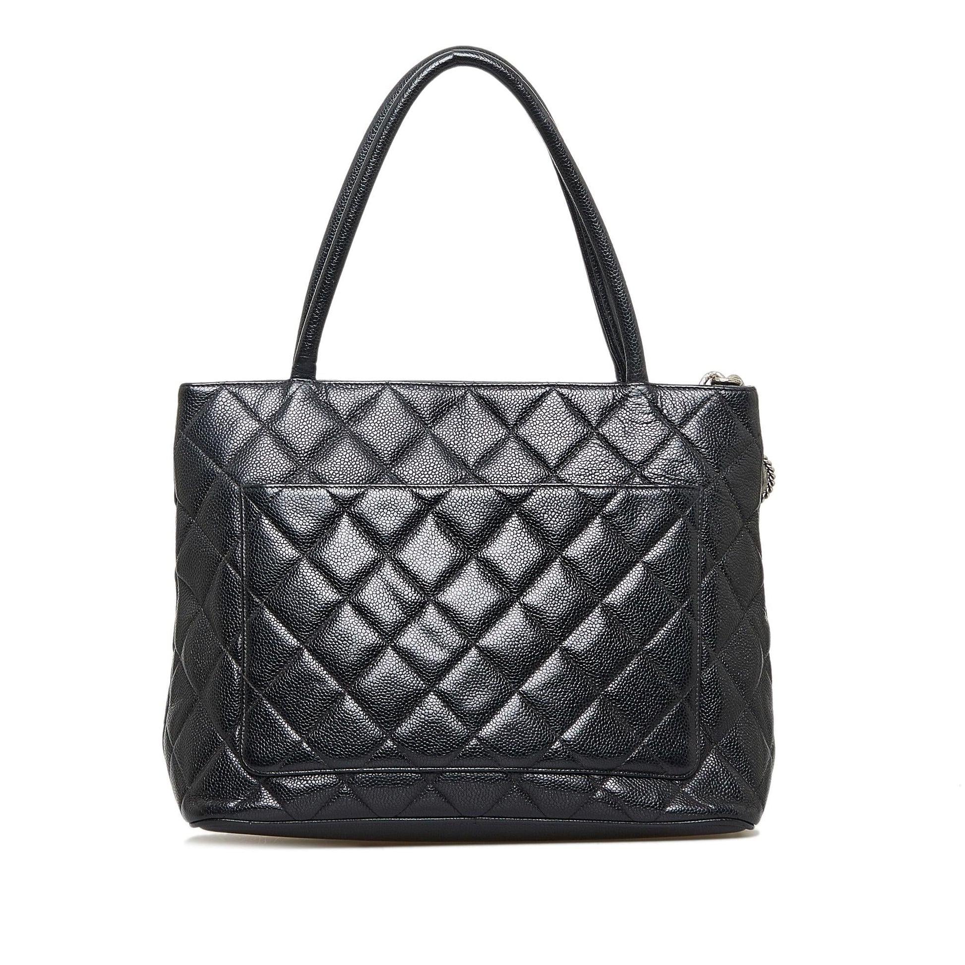 Chanel Caviar Medallion SHG-coQ4k7 Tote Bag