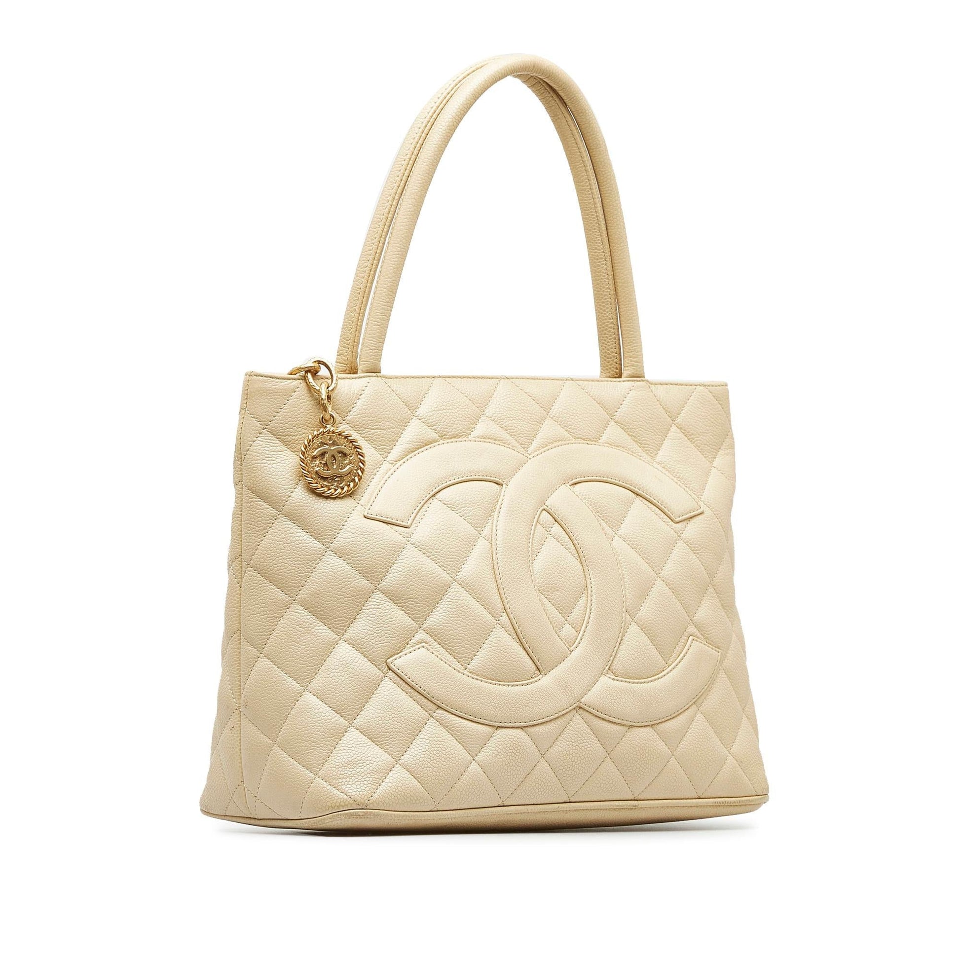 Chanel Caviar Medallion SHG-tHvBQP Tote Bag