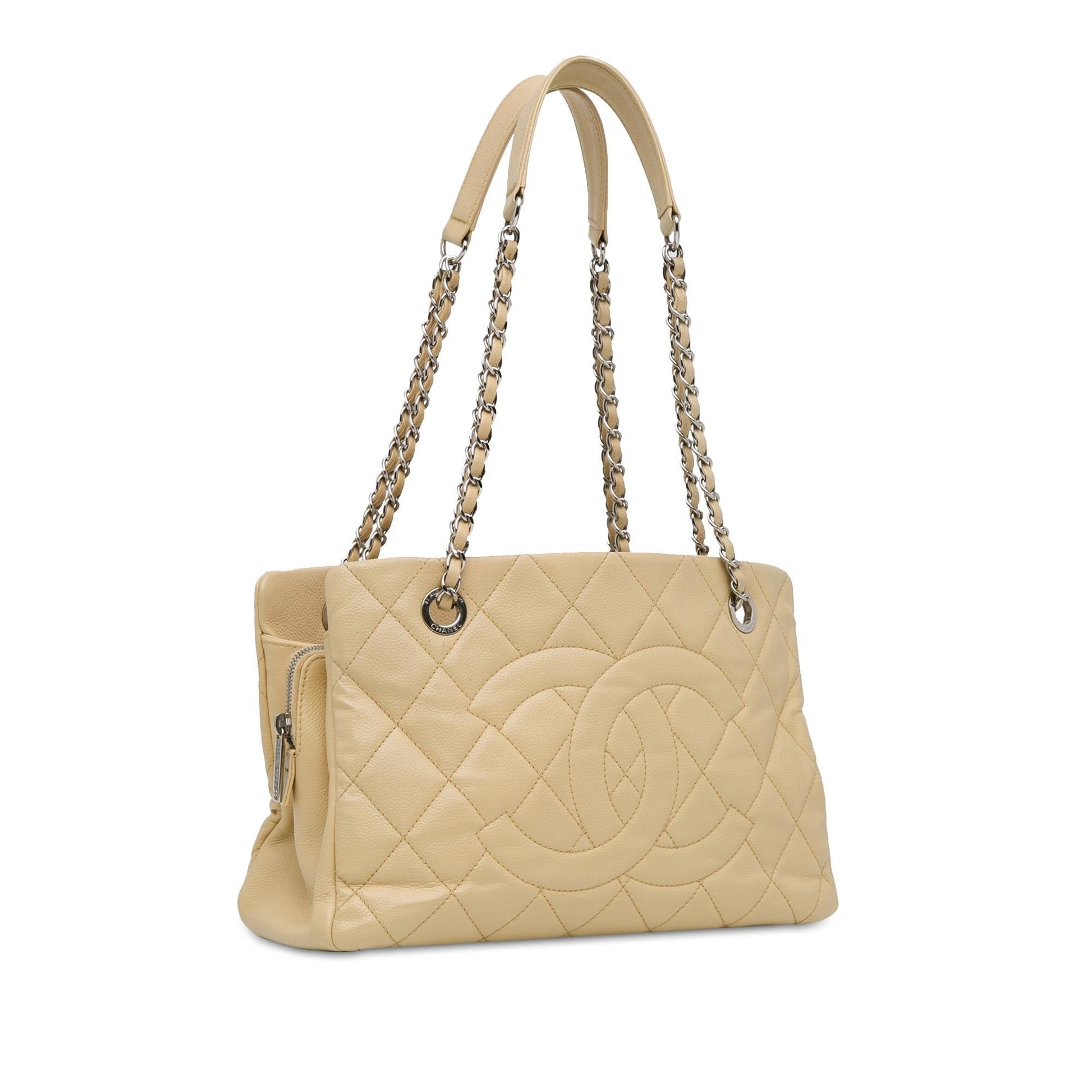 Chanel Caviar Timeless CC Soft Shopper Tote (SHG-ZZMmWs)