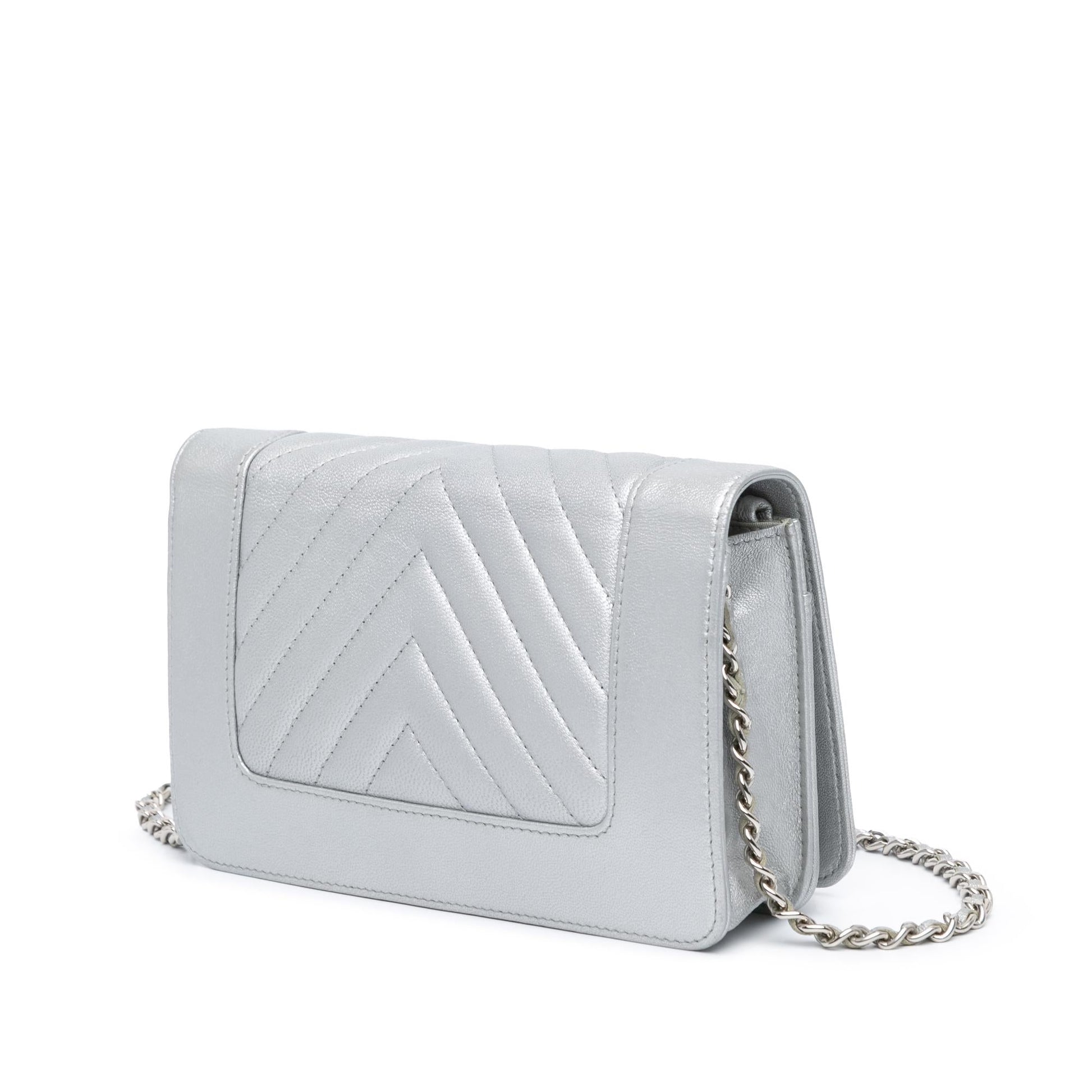 Chanel Chevron Quilted SHG-FfiJ5Z Wallet Case