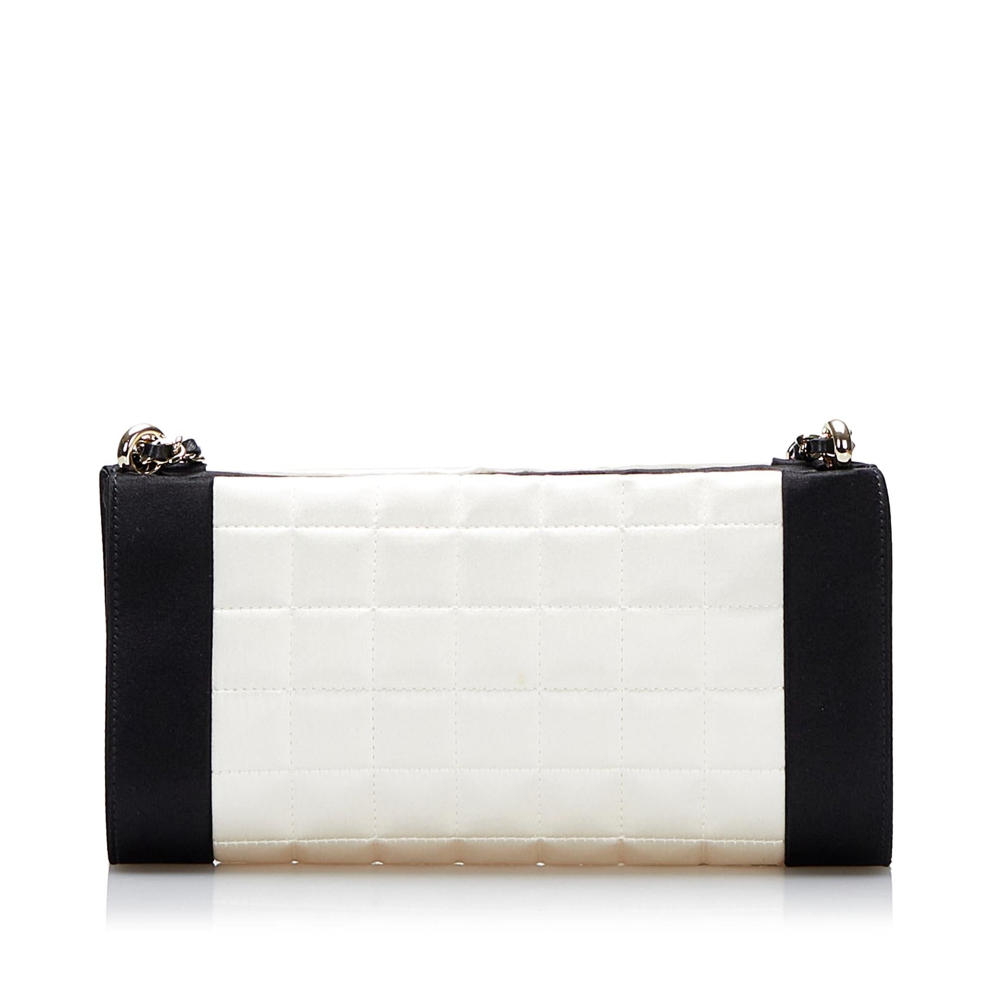 Chanel Chocolate Bar Satin SHG-ByUsCX Shoulder Bag