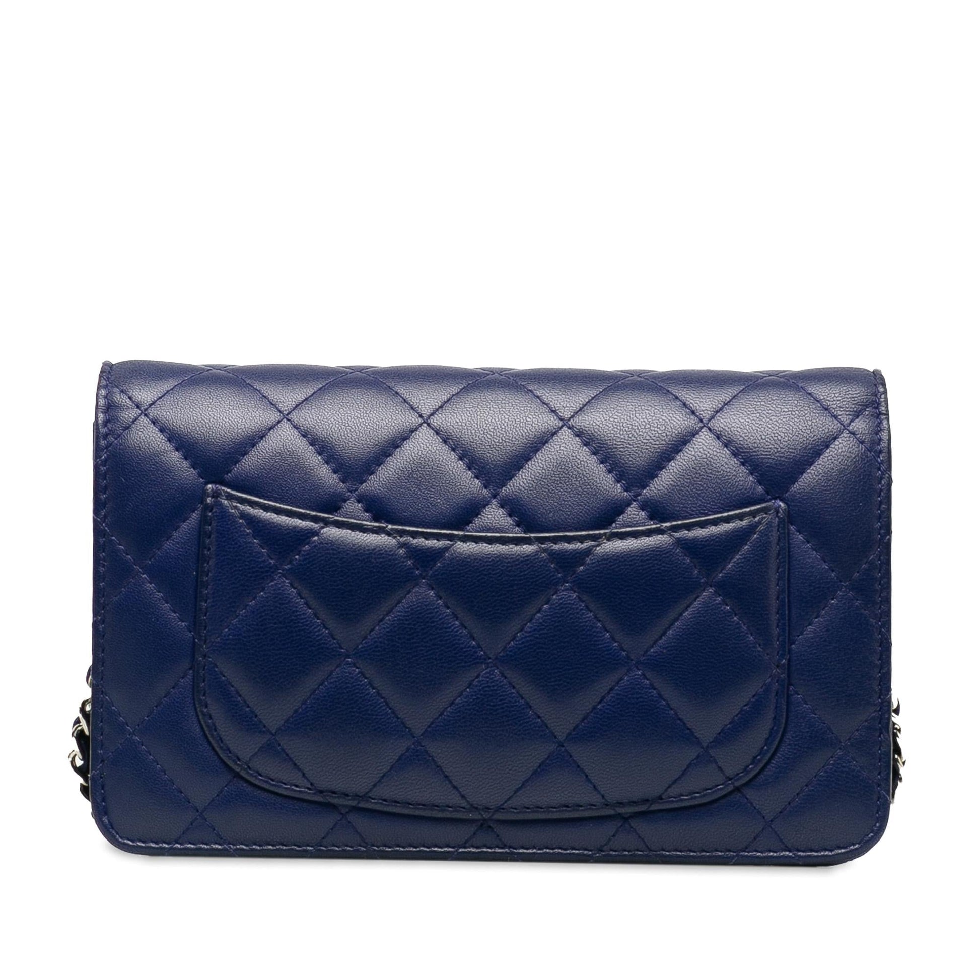 Chanel Classic Lambskin on SHG-bnYQp3 Wallet Case