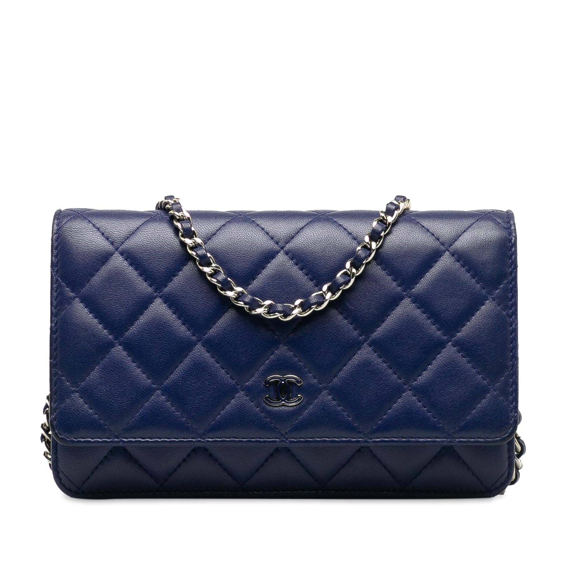 Chanel Classic Lambskin on SHG-bnYQp3 Wallet Case