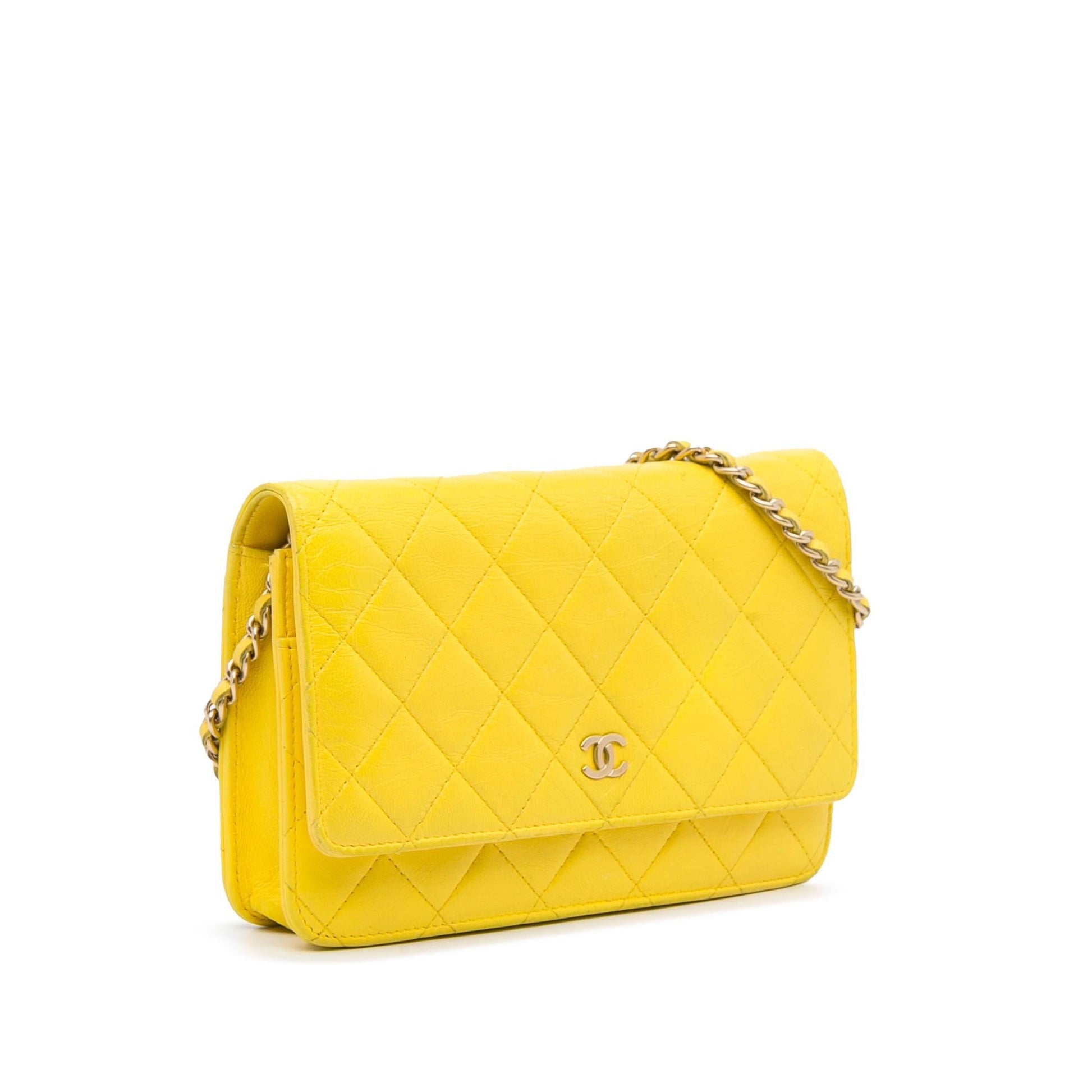 Chanel Classic Lambskin on SHG-G9NRRr Wallet Case