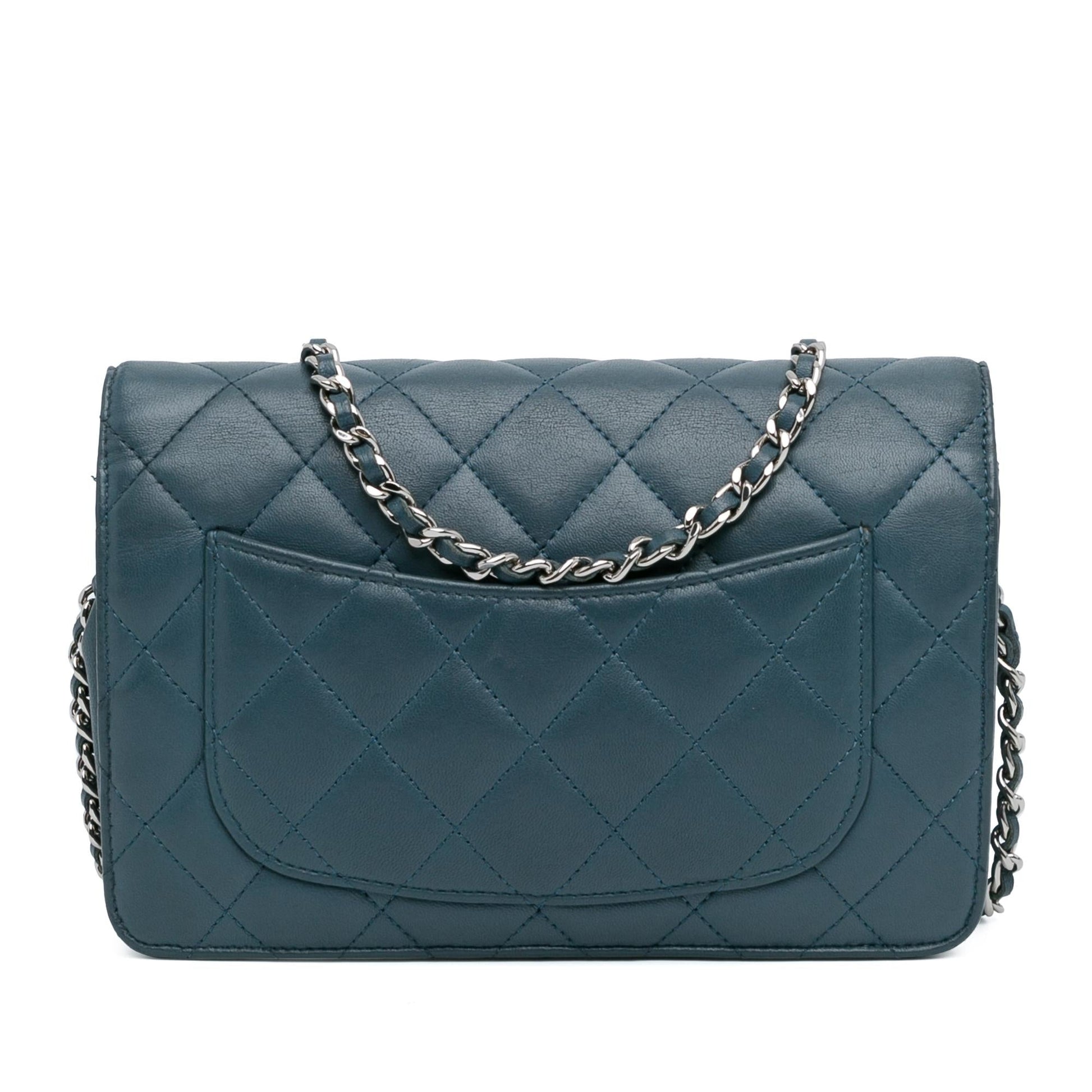 Chanel Classic Lambskin on SHG-gkuHIv Wallet Case
