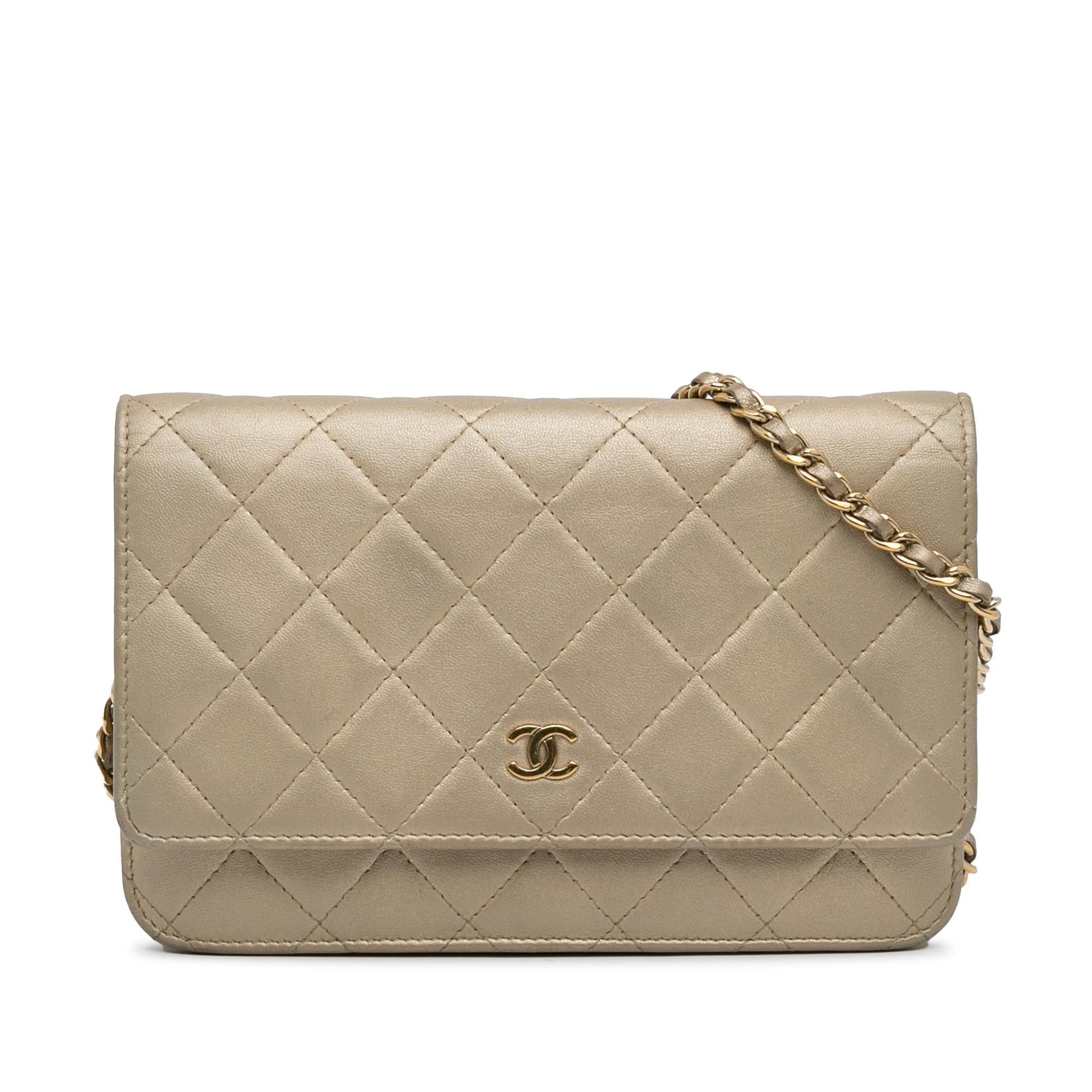 Chanel Classic on SHG-bvhl0Q Wallet Case