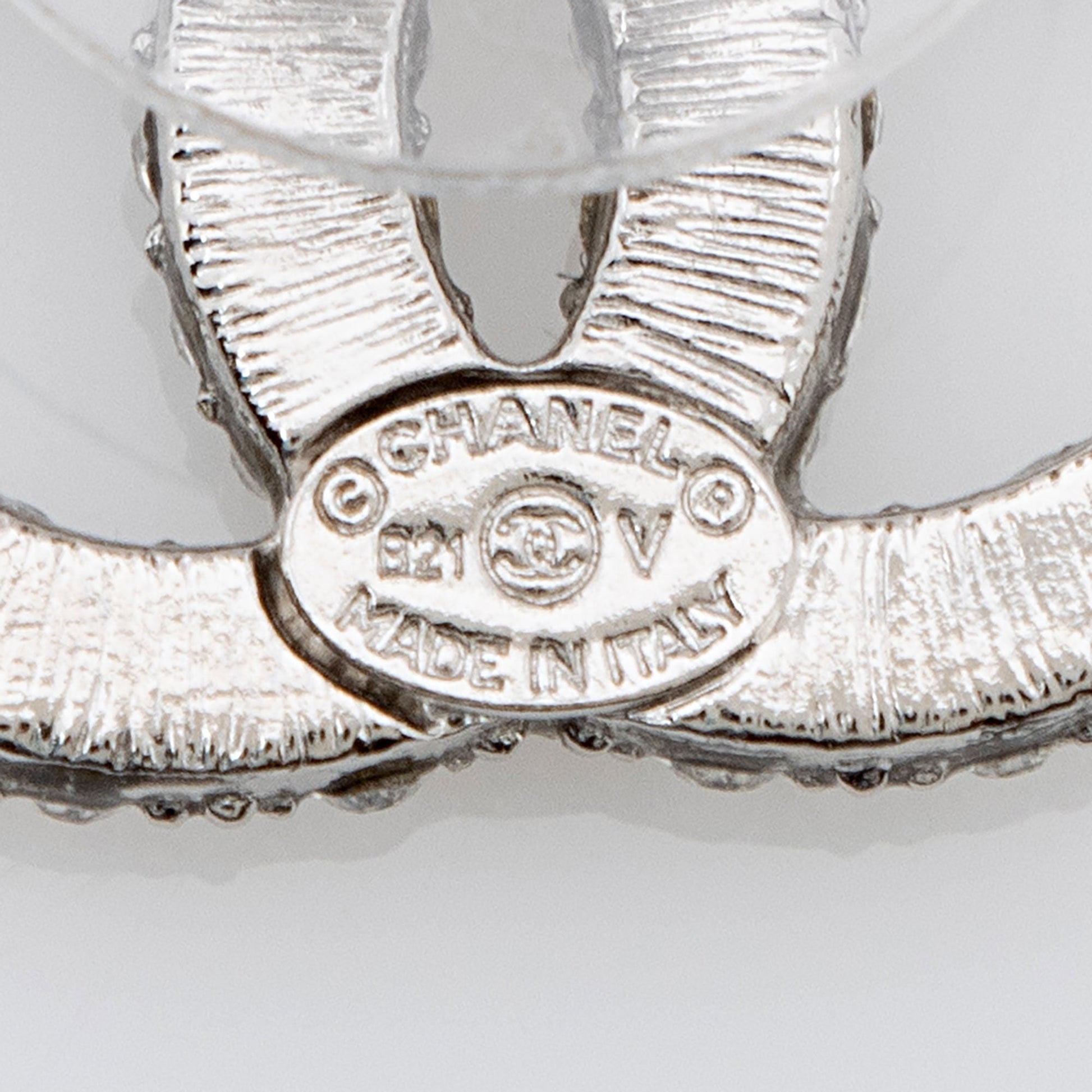 Chanel Crystal Cc Stud Earrings (Shf-Nm Sw)