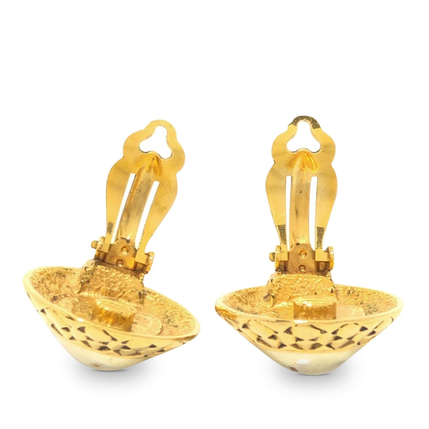 Chanel Faux Pearl Clip On Earrings (Shg-Gyd3Kp)