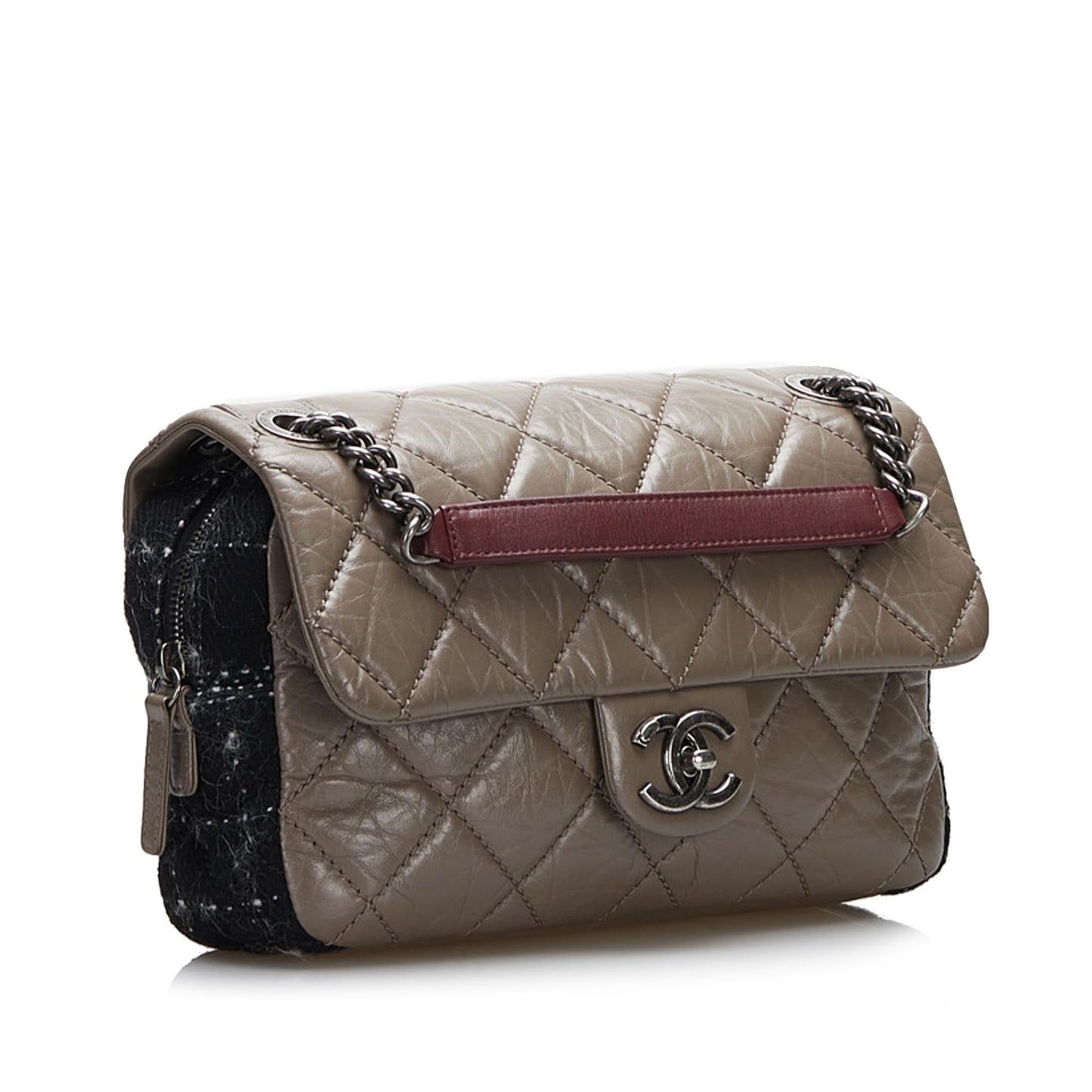 Chanel Glazed Matelasse Portobello Flap SHG-HqIza9 Shoulder Bag