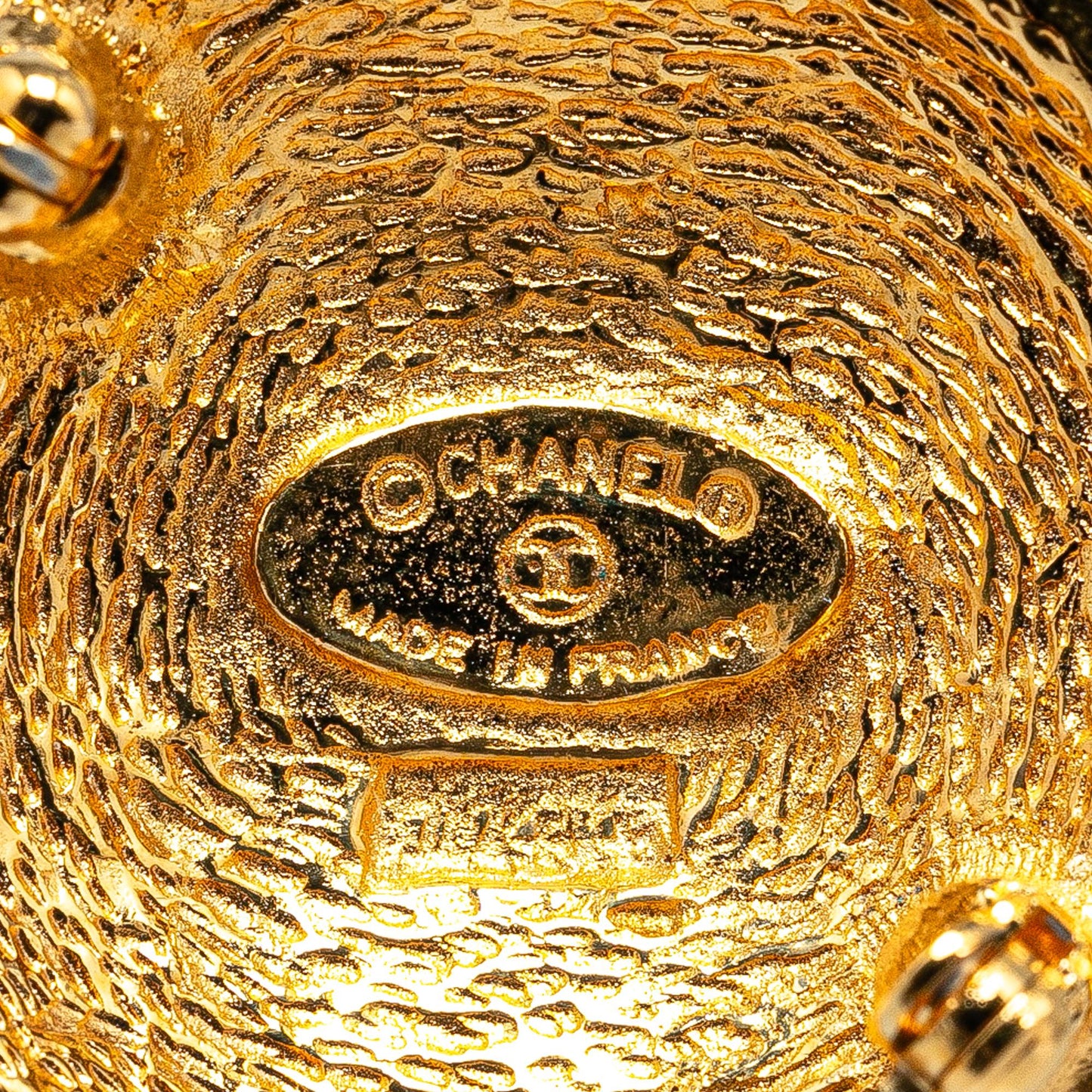 Chanel Plated CC Quilted Brooch SHG-MG017S Gold Handbag