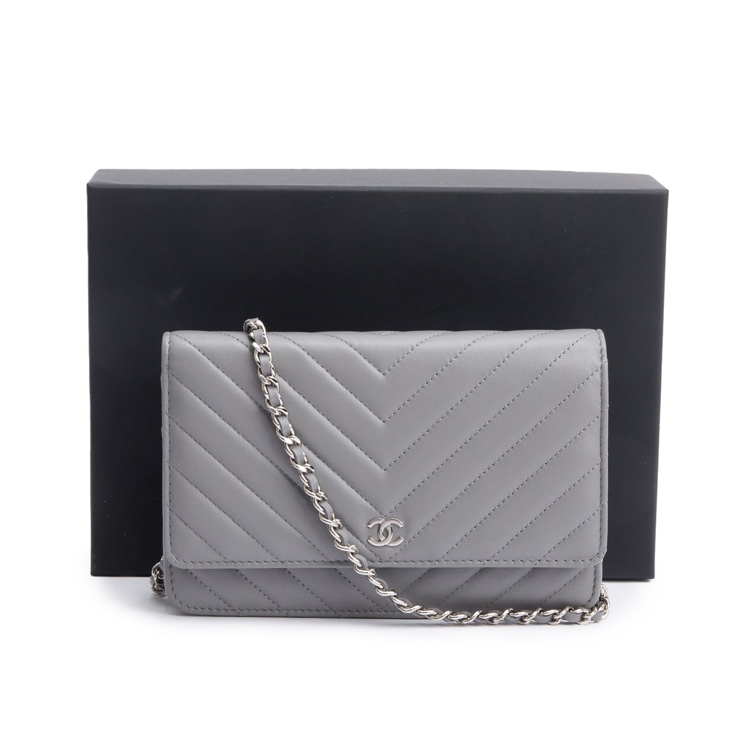 Chanel Chevron Classic on Leather Lambskin Grey Wallet Case