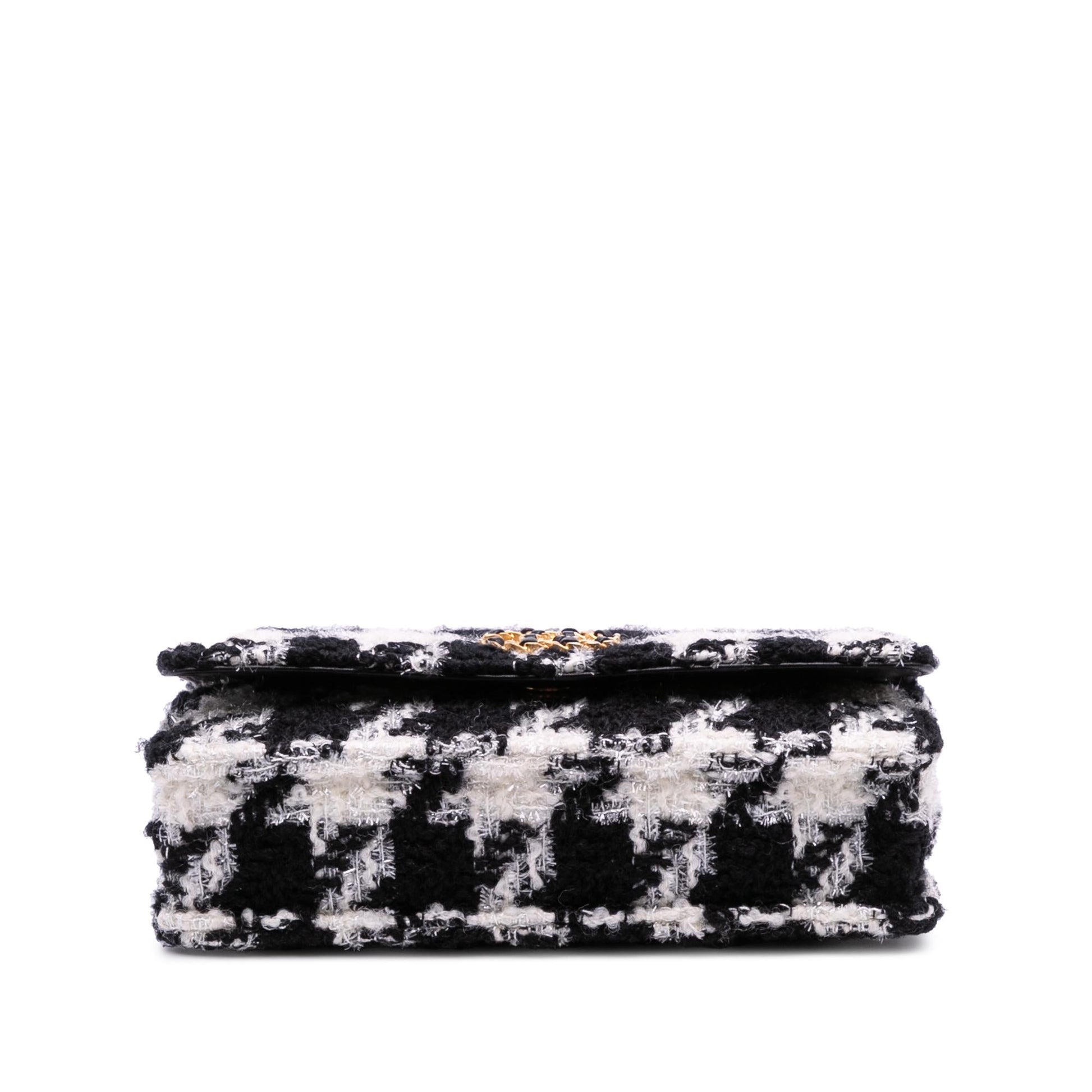 Chanel Houndstooth Tweed 19 On Wallet Case