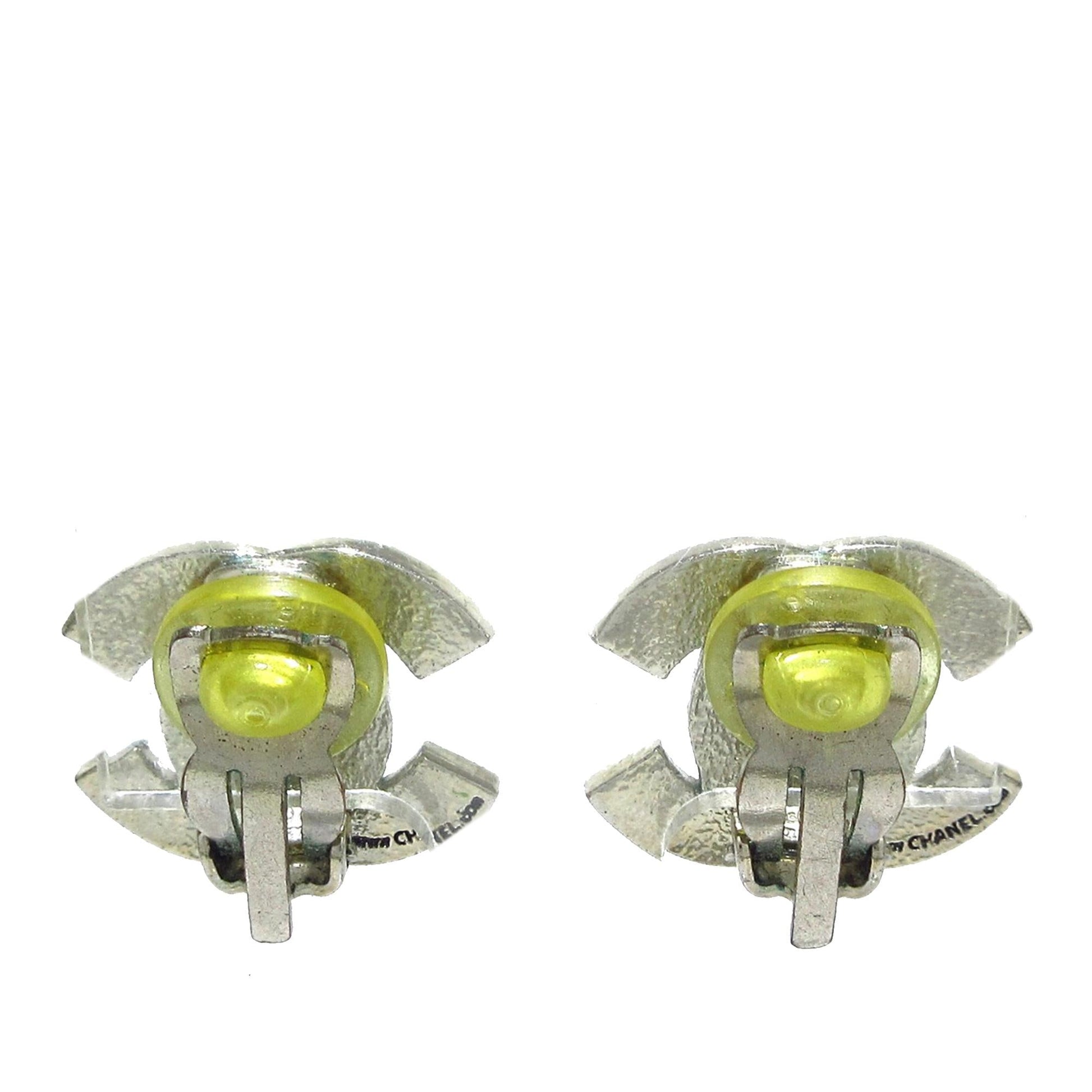 Chanel International Flags Clip On Earrings (Shg-Bx7Fja)
