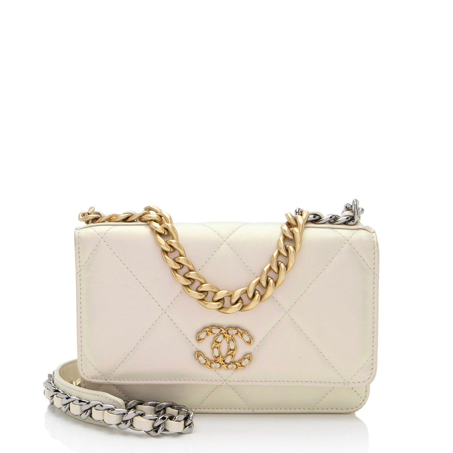Chanel Iridescent Lambskin 19 on SHF-Q3iEEa Wallet Case