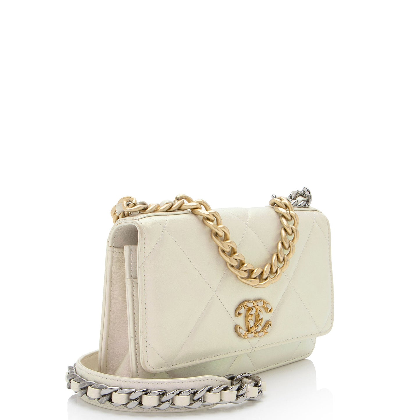Chanel Iridescent Lambskin 19 on SHF-Q3iEEa Wallet Case