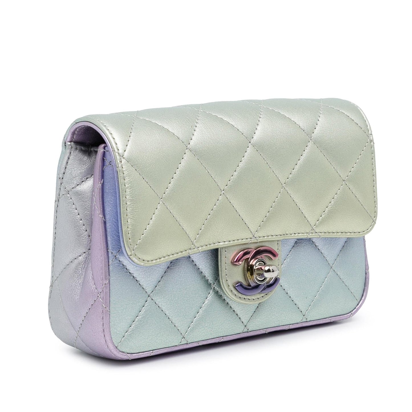 Chanel Iridescent Lambskin Wristlet SHG-OsxRyI Clutch Bag