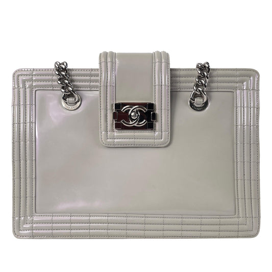 Chanel Iridescent Patent Boy Reverso Shopping SHG-zcc1Jm Tote Bag