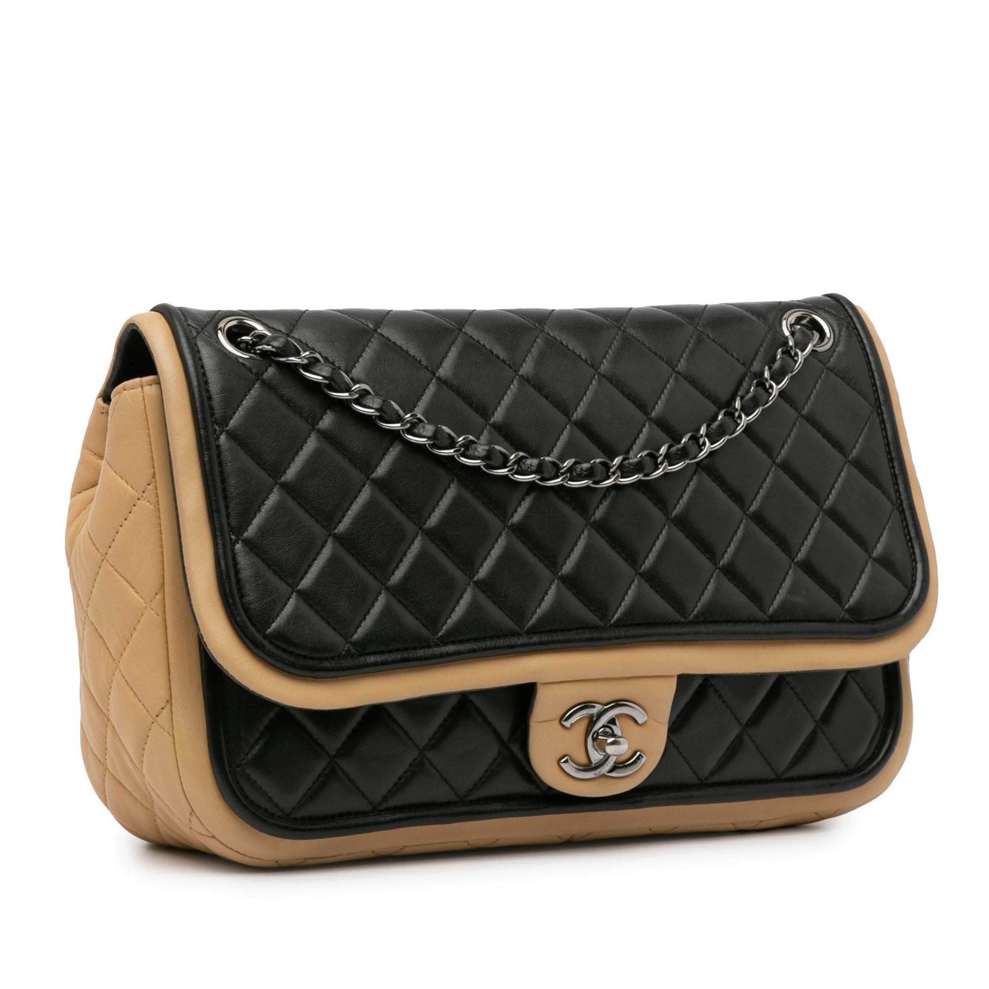 Chanel Jumbo Classic Bicolor Lambskin Twist Flap (Shg-8Kw5On) Bag