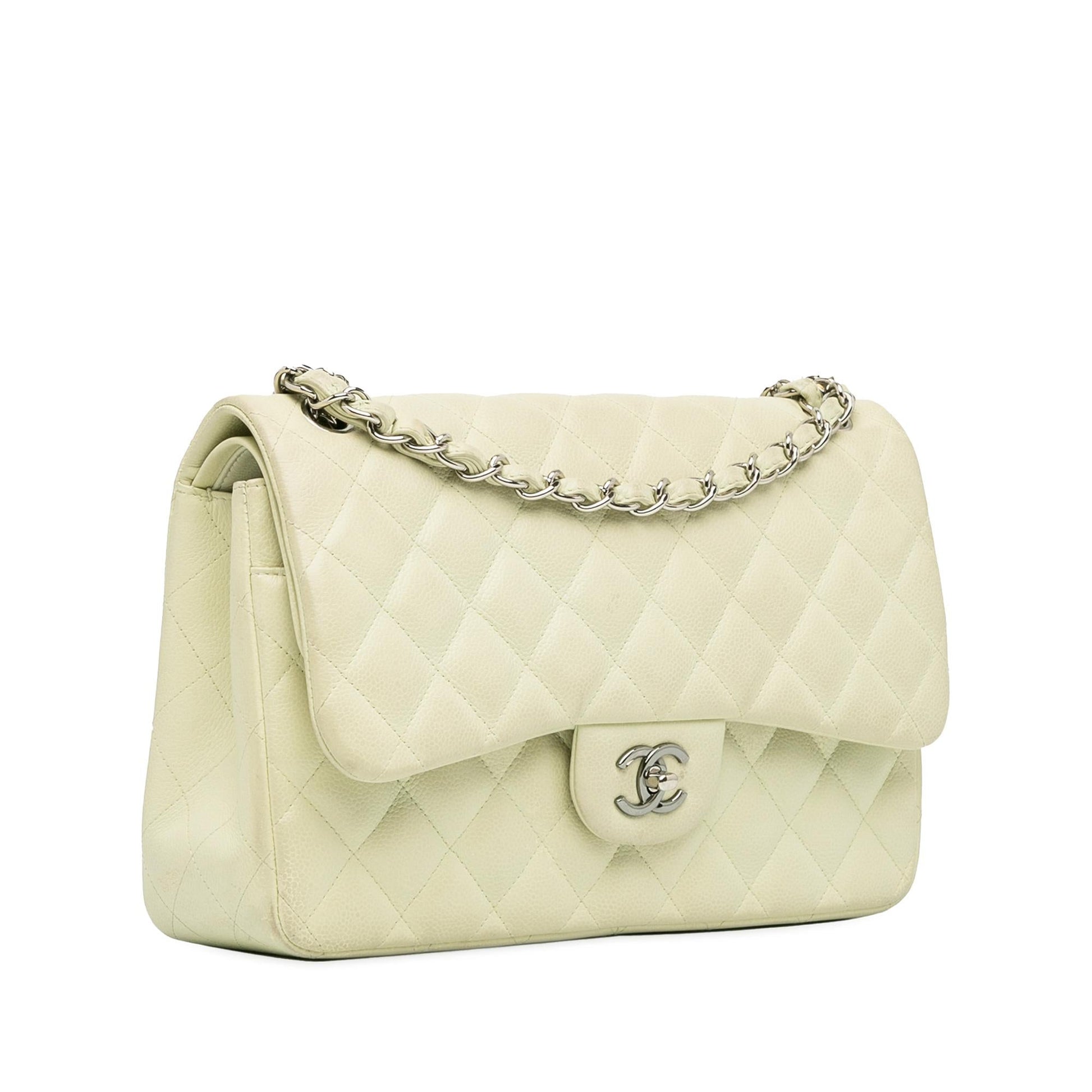 Chanel Jumbo Classic Caviar Double Flap (Shg-7Xwikt) Bag