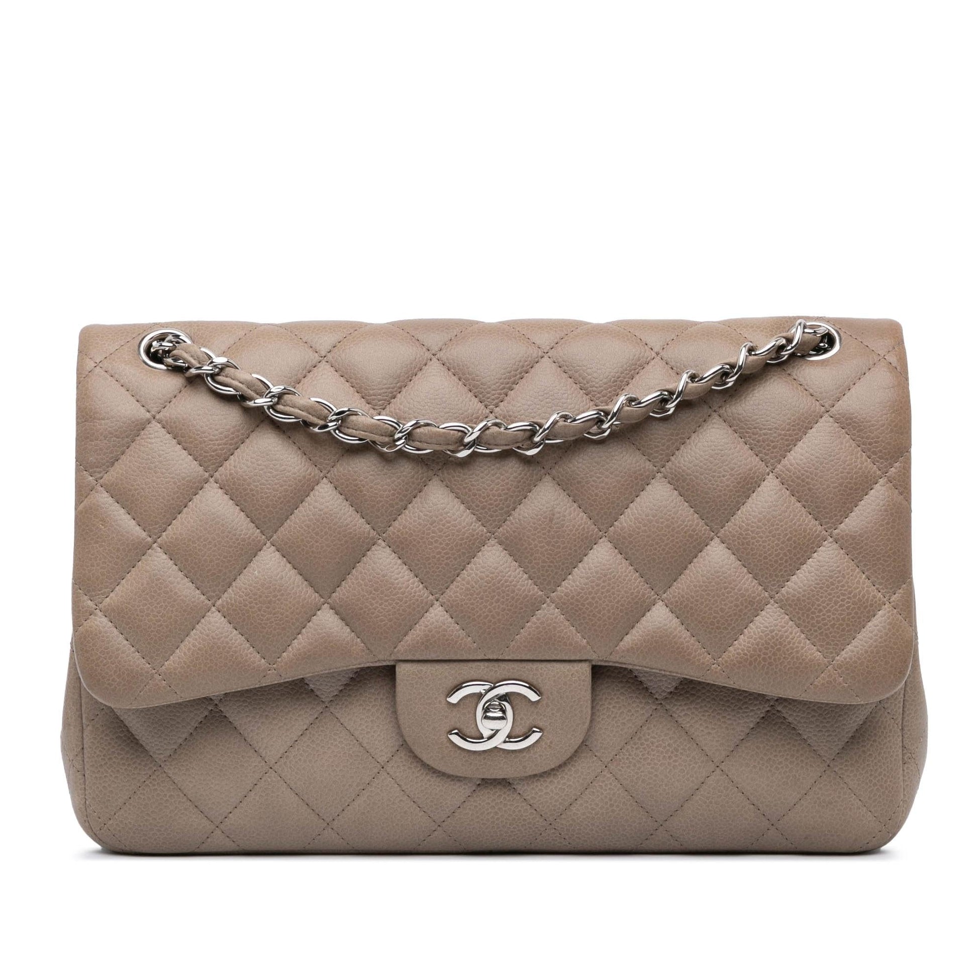 Chanel Jumbo Classic Caviar Double Flap Handbag Shg Bpgw8S