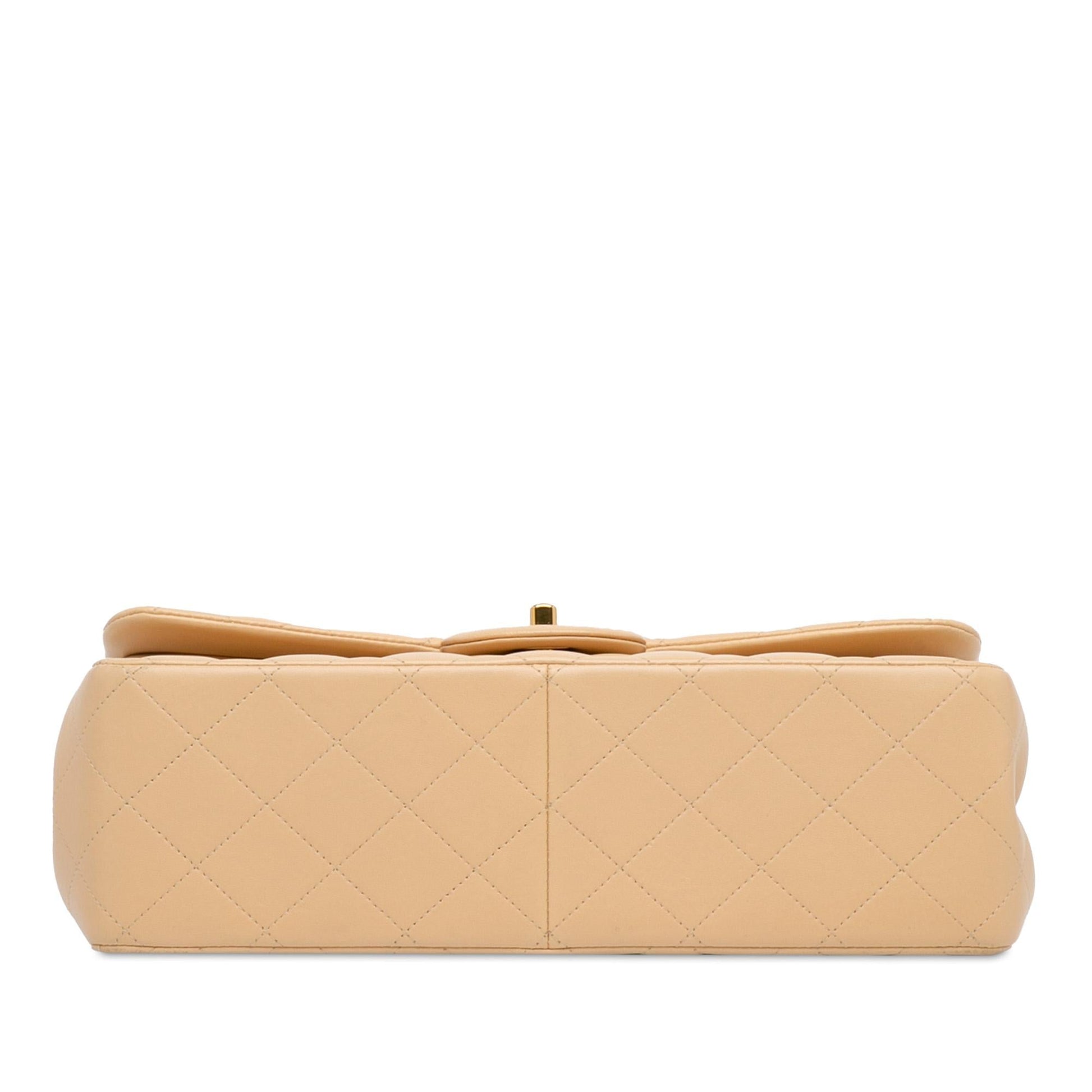 Chanel Jumbo Classic Lambskin Double Flap (SHG-evy6Et)