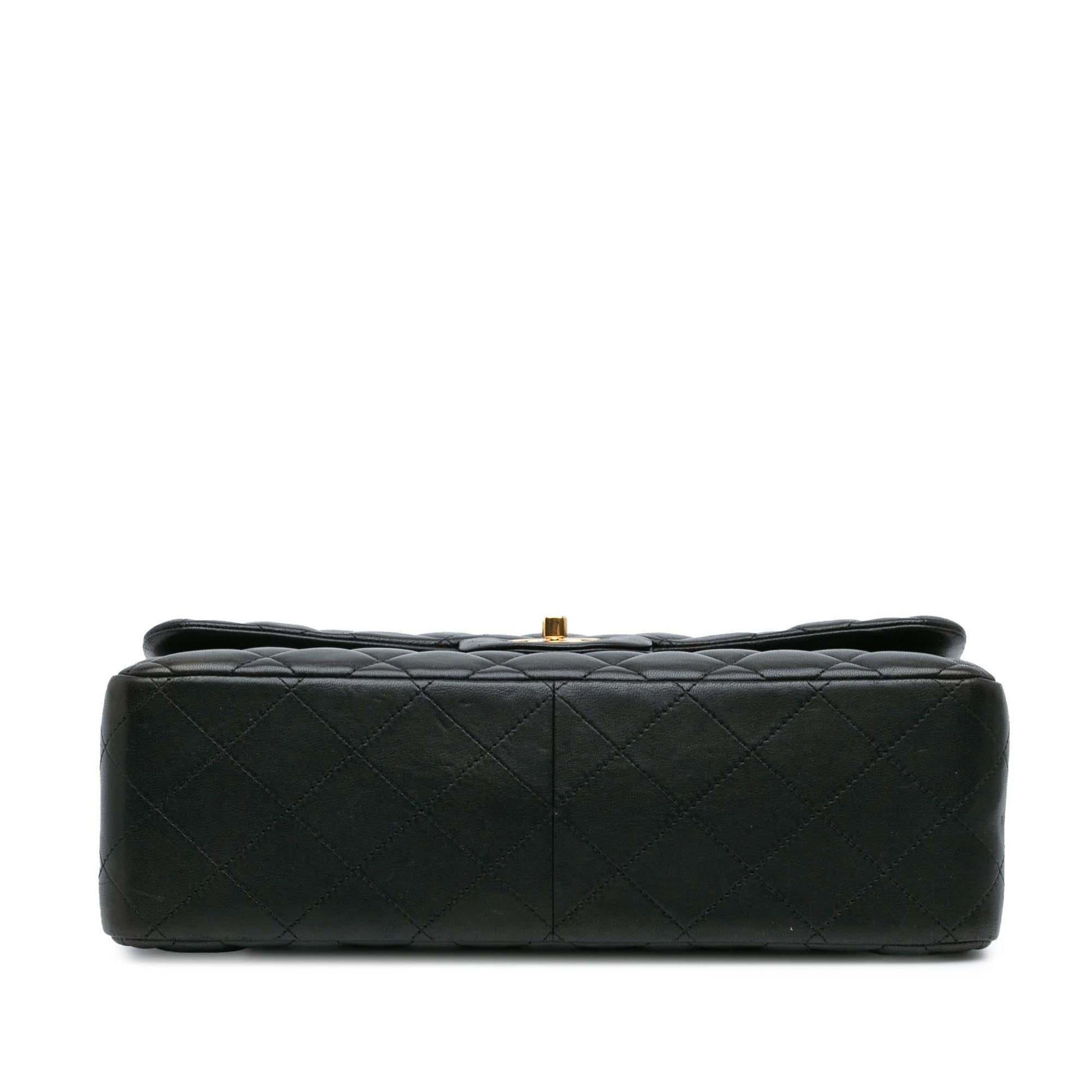 Chanel Jumbo Classic Lambskin Double Flap SHG-wI9FfE Handbag