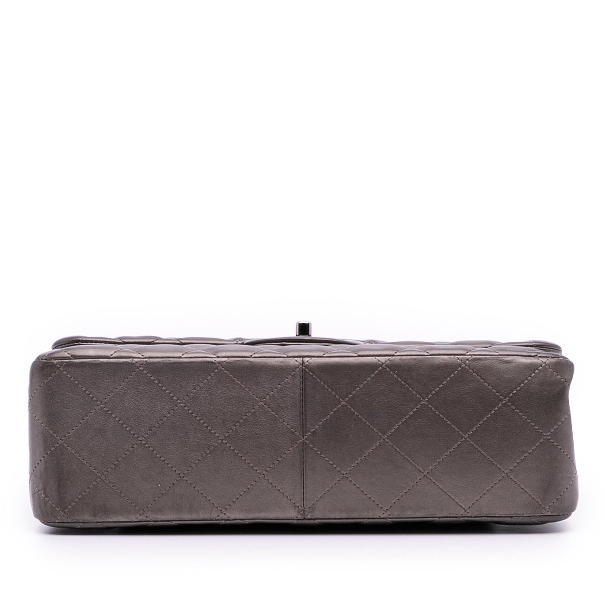 Chanel Jumbo Classic Lambskin Double Flap Handbag Flap 26