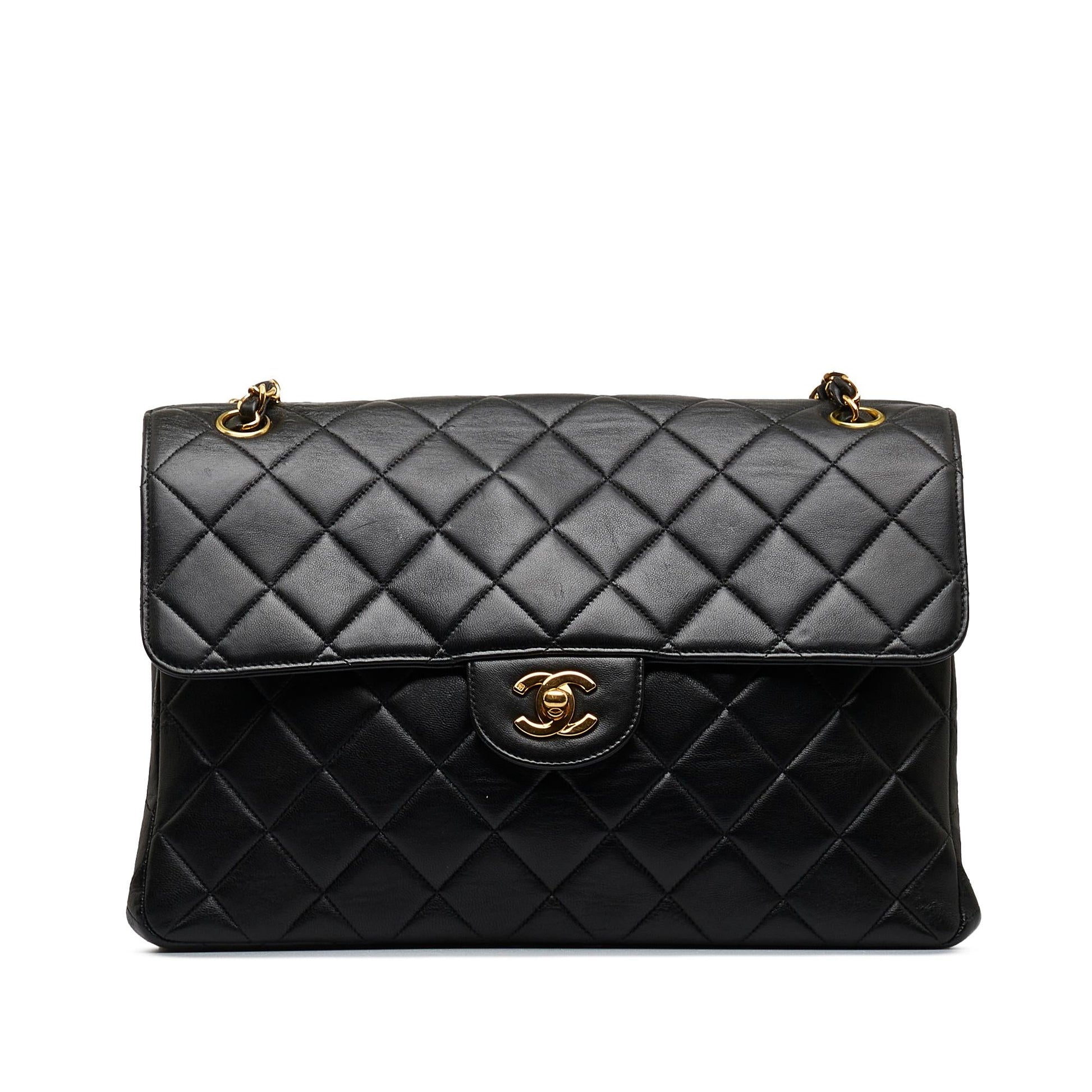 Chanel Jumbo Classic Lambskin Single Flap SHG-zQZOuM Shoulder Bag