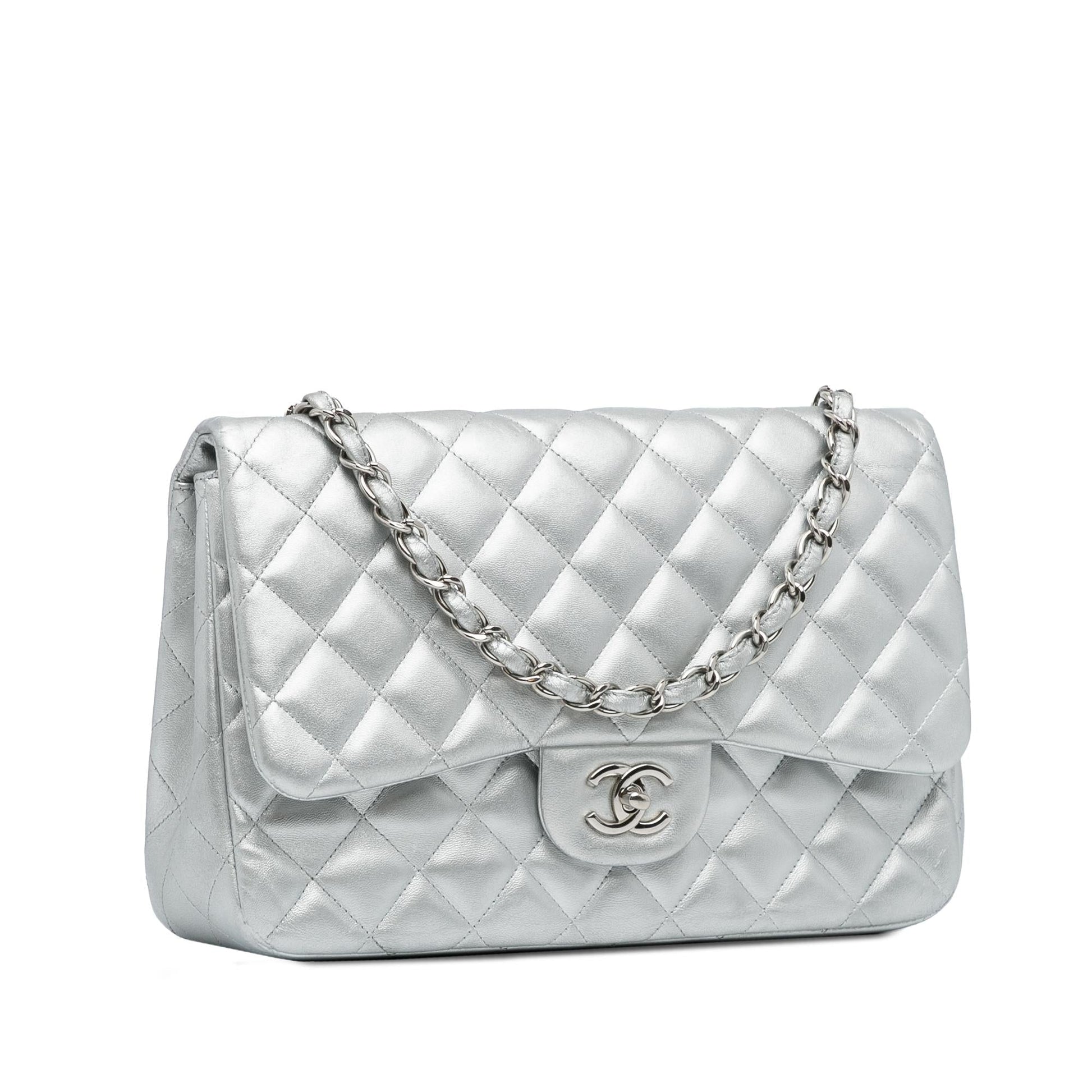 Chanel Jumbo Classic Lambskin Single Flap SHG-jnZgY3 Handbag