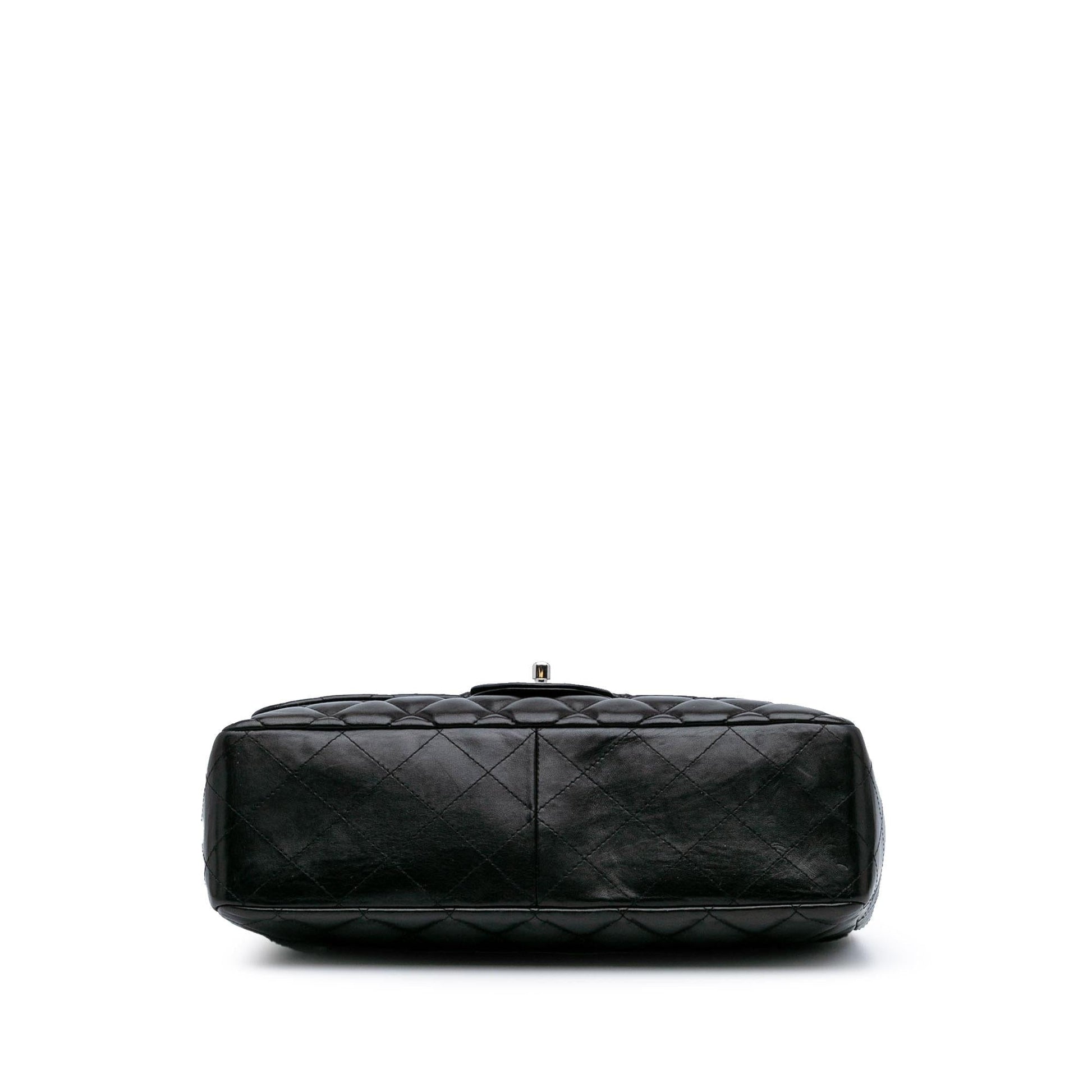 Chanel Jumbo Classic Lambskin Single Flap Handbag