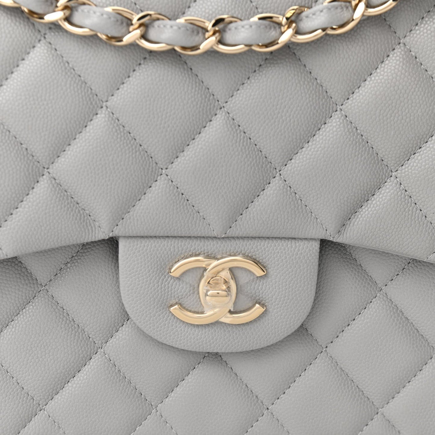 Chanel CLASSIC QUILTED CAVIAR JUMBO DOUBLE FLAP Shoulder Bag