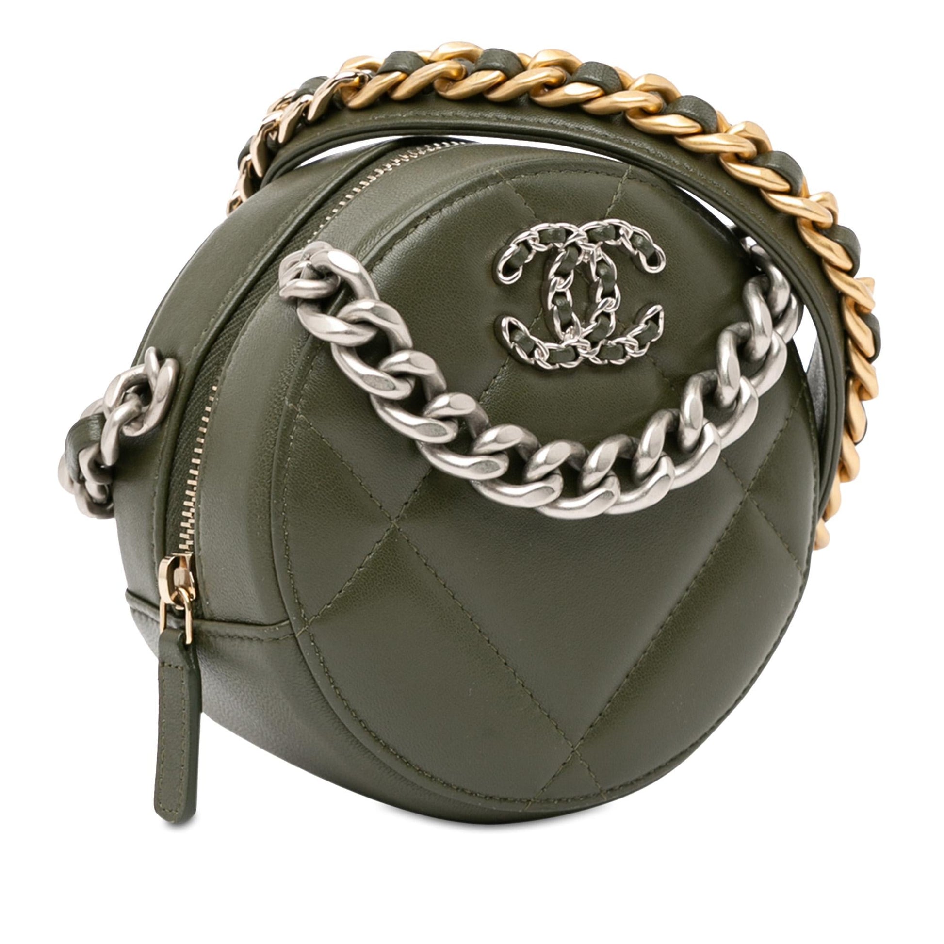 Chanel Lambskin 19 Round SHG-AyshgD Clutch Bag