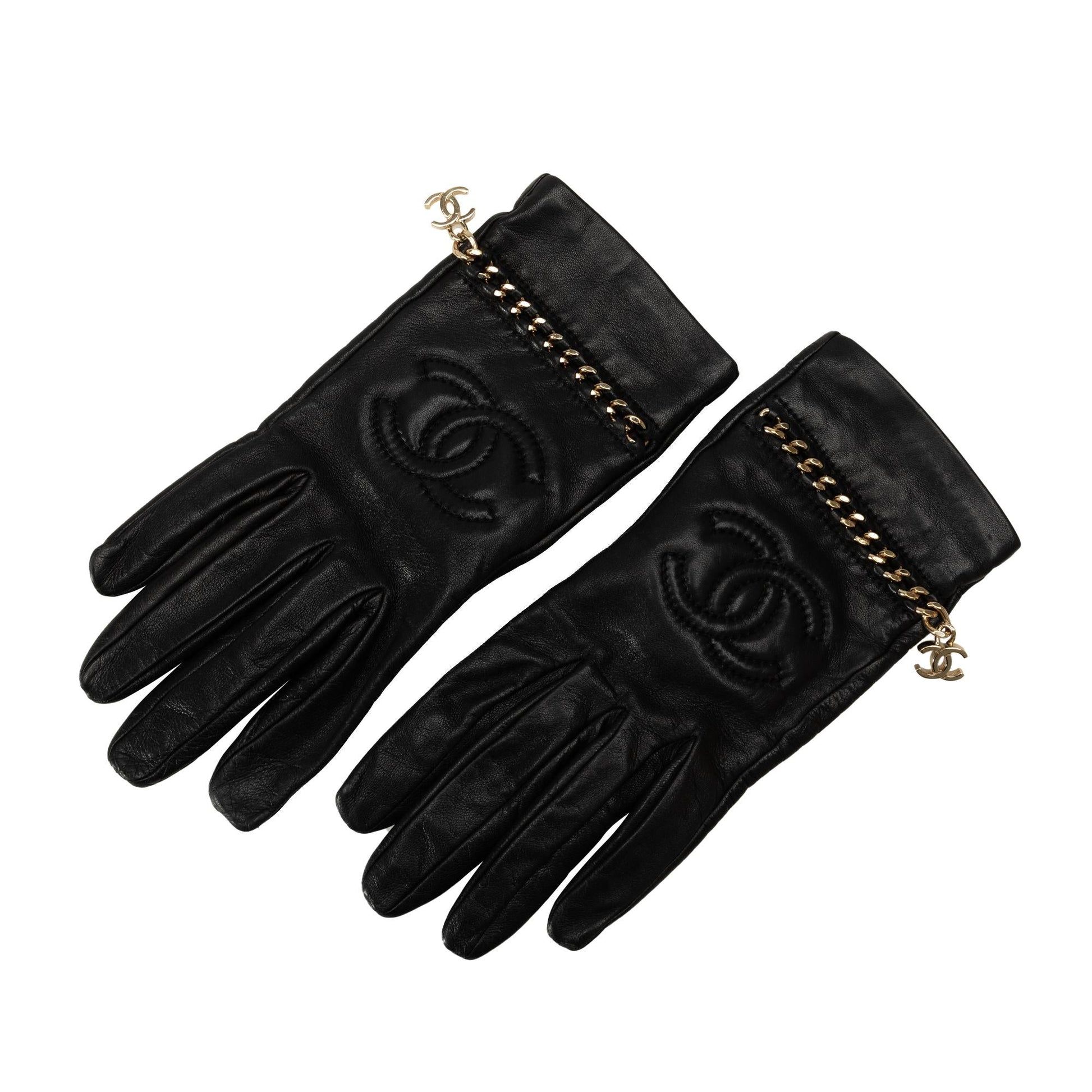 Chanel Lambskin CC Link Gloves SHG-jpfARh Handbag