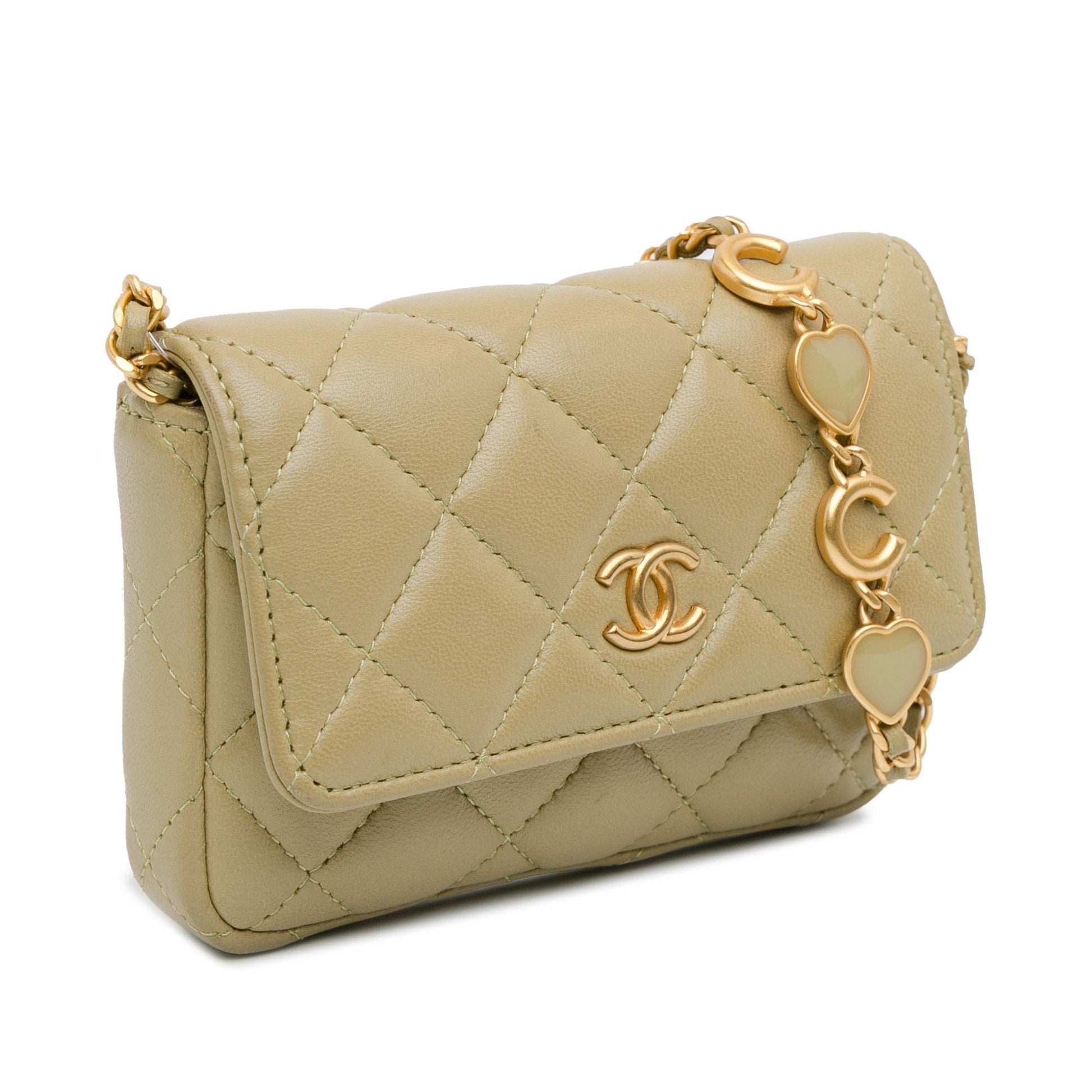 Chanel Lambskin Enamel Coco Hearts SHG-eIwWFs Clutch Bag