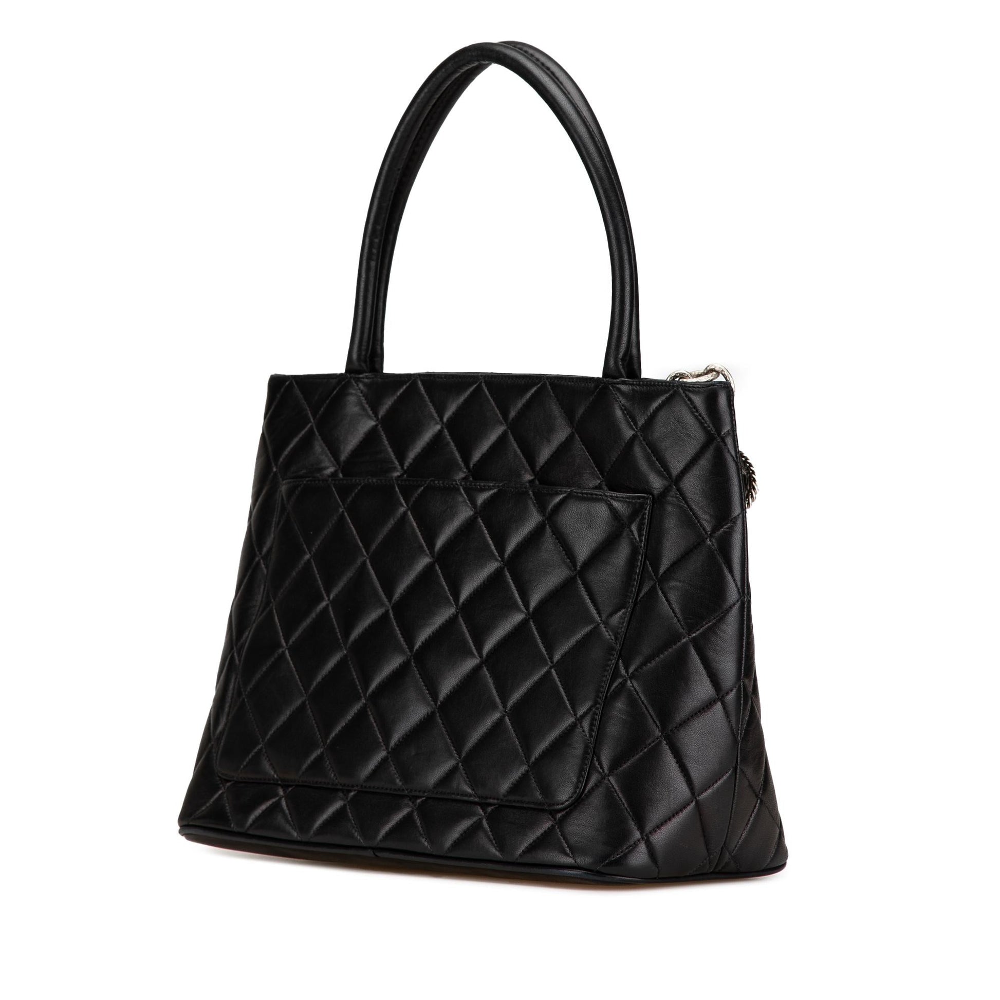 Chanel Lambskin Medallion SHG-cROUye Tote Bag