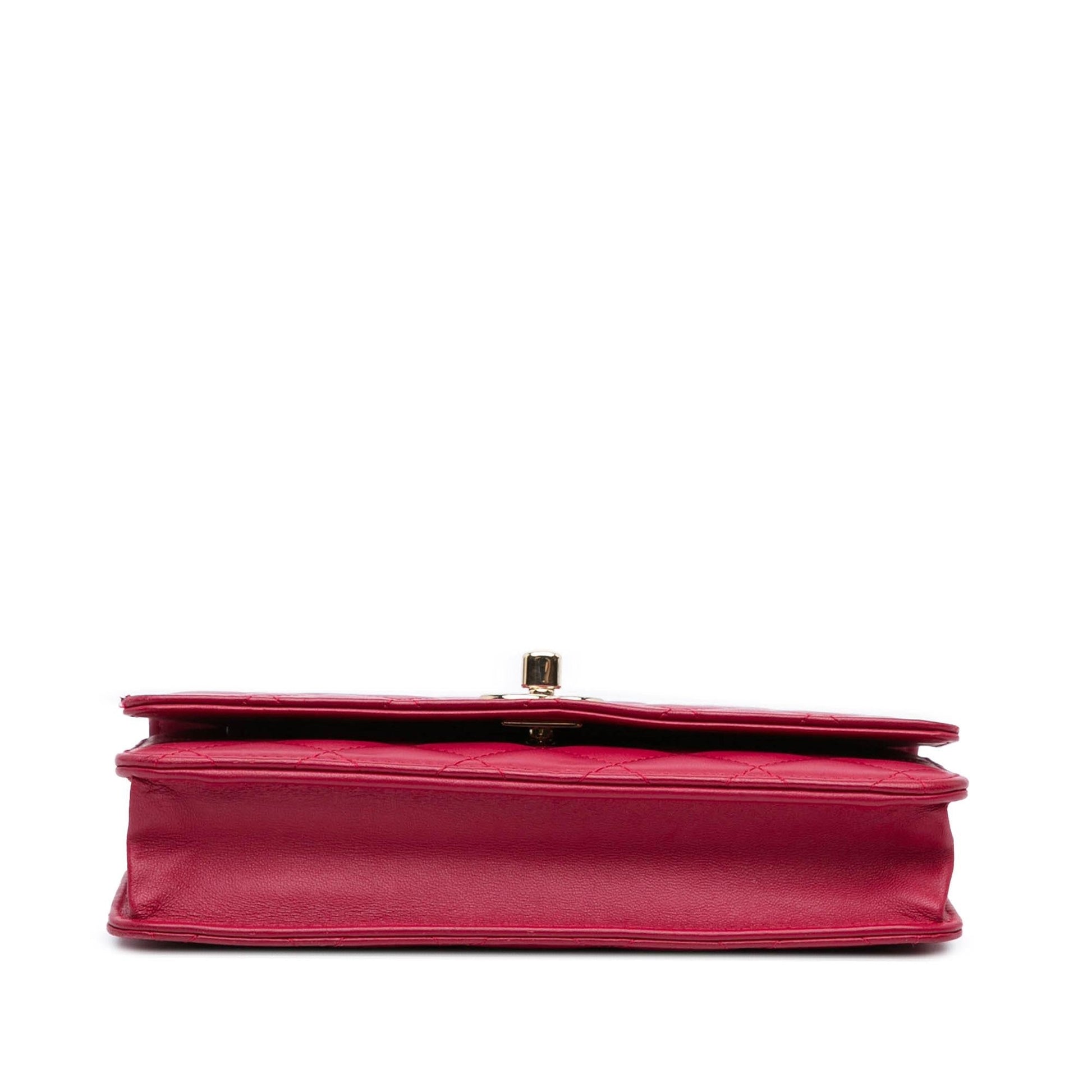 Chanel Lambskin Trendy CC On SHG-BhKEaD Wallet Case