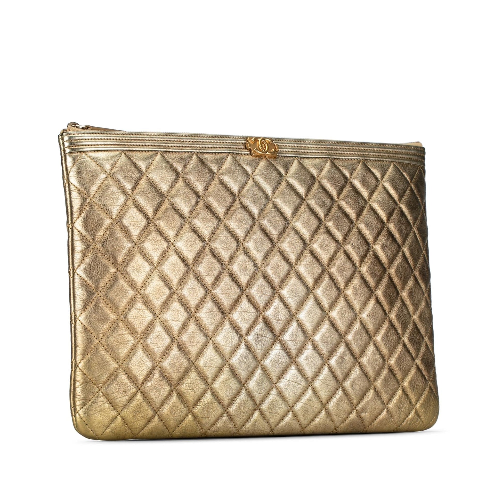 Chanel Lambskin Boy O SHG-SszkxH Clutch Bag