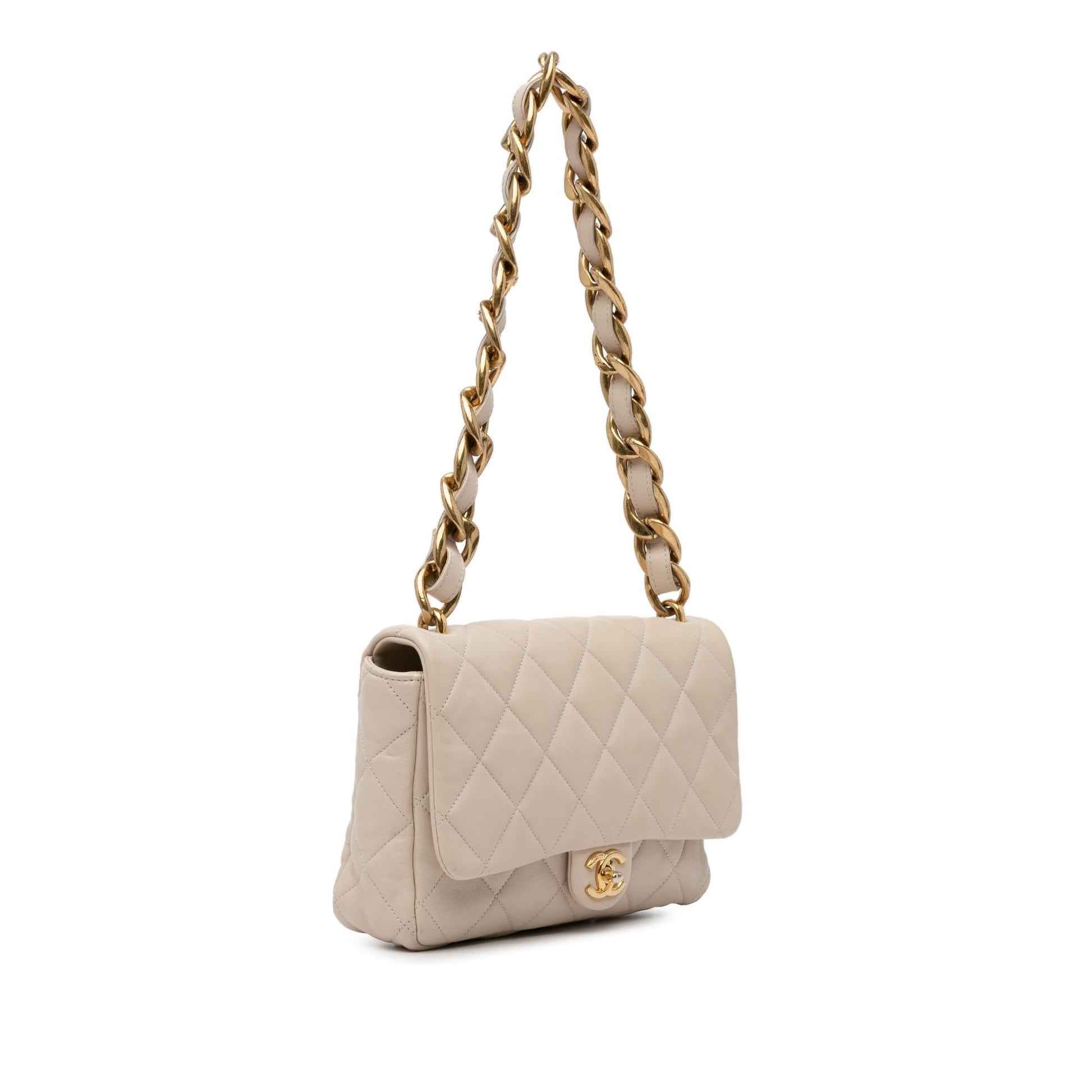 Chanel Quilted Lambskin Funky Town Flap SHG-ZZeFwF Handbag