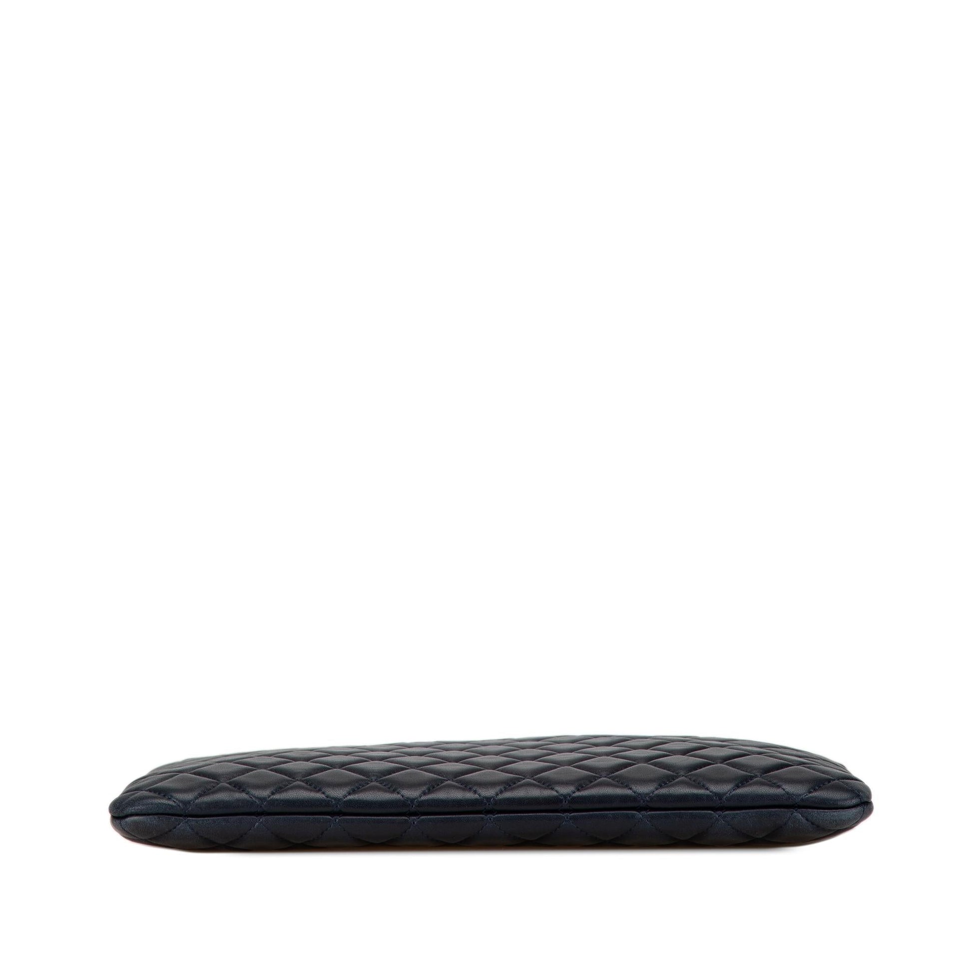 Chanel Quilted Lambskin O SHG-rJ6oqG Clutch Bag