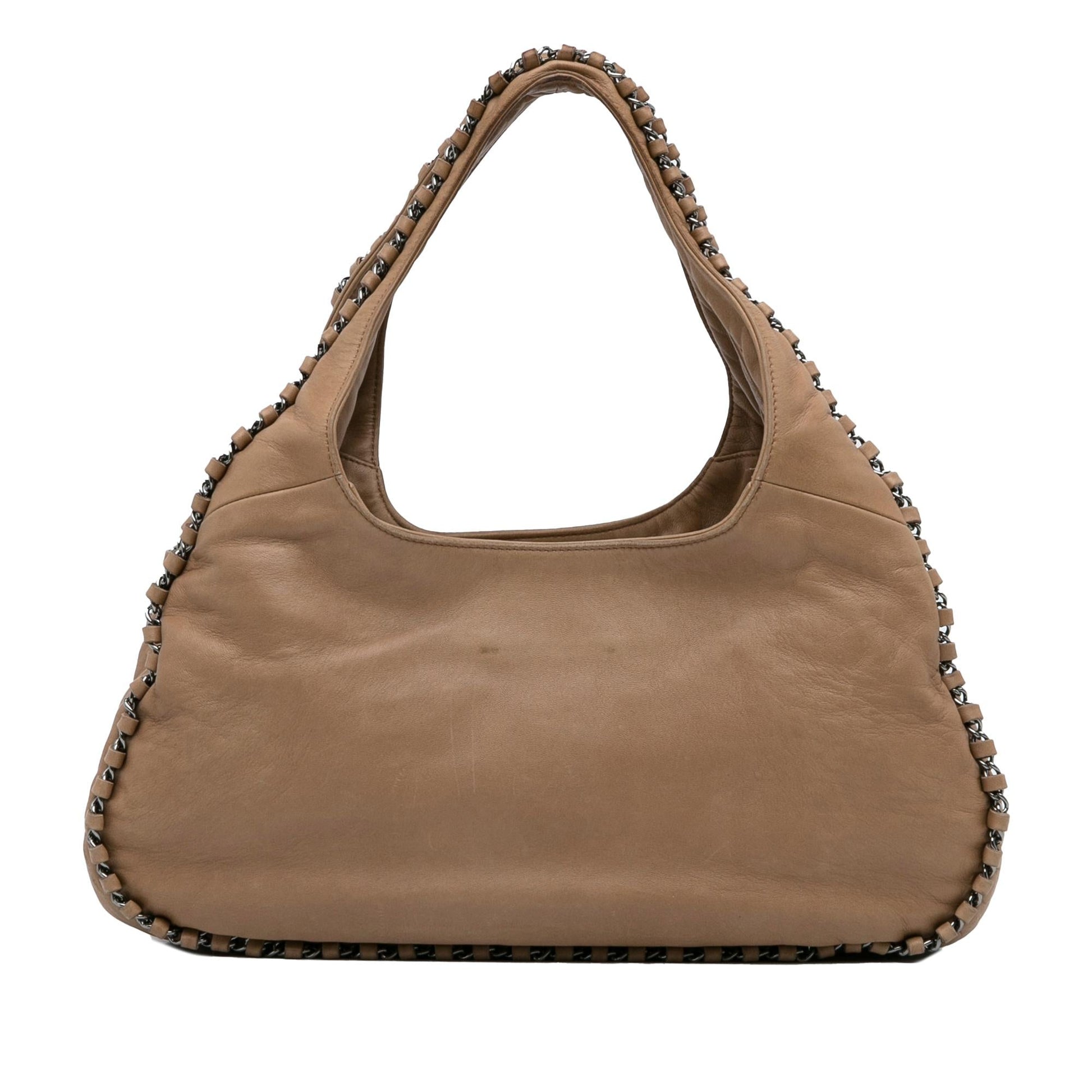 Chanel Luxe Ligne Hobo SHG-nRec4T Shoulder Bag