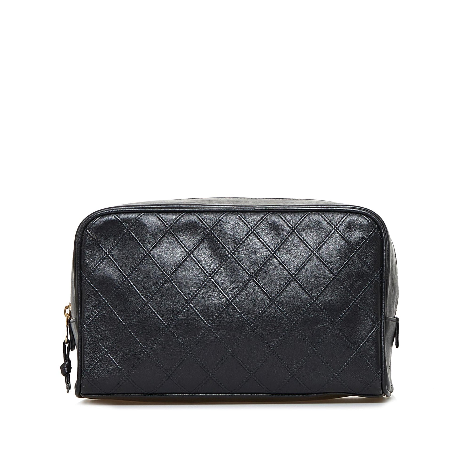 Chanel Matelasse SHG-96S5J6 Clutch Bag