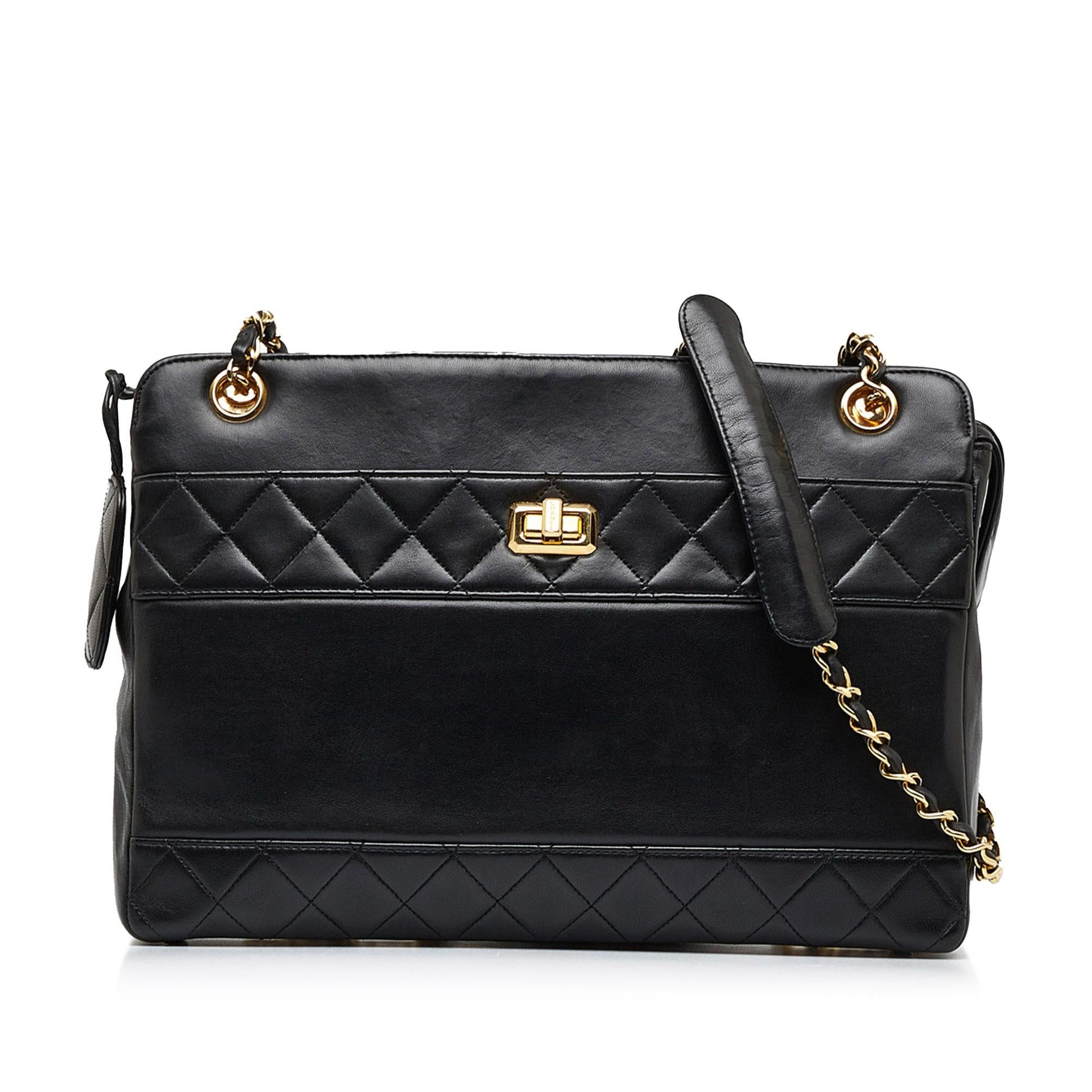 Chanel Matelasse Lambskin SHG-gbepOg Crossbody Bag