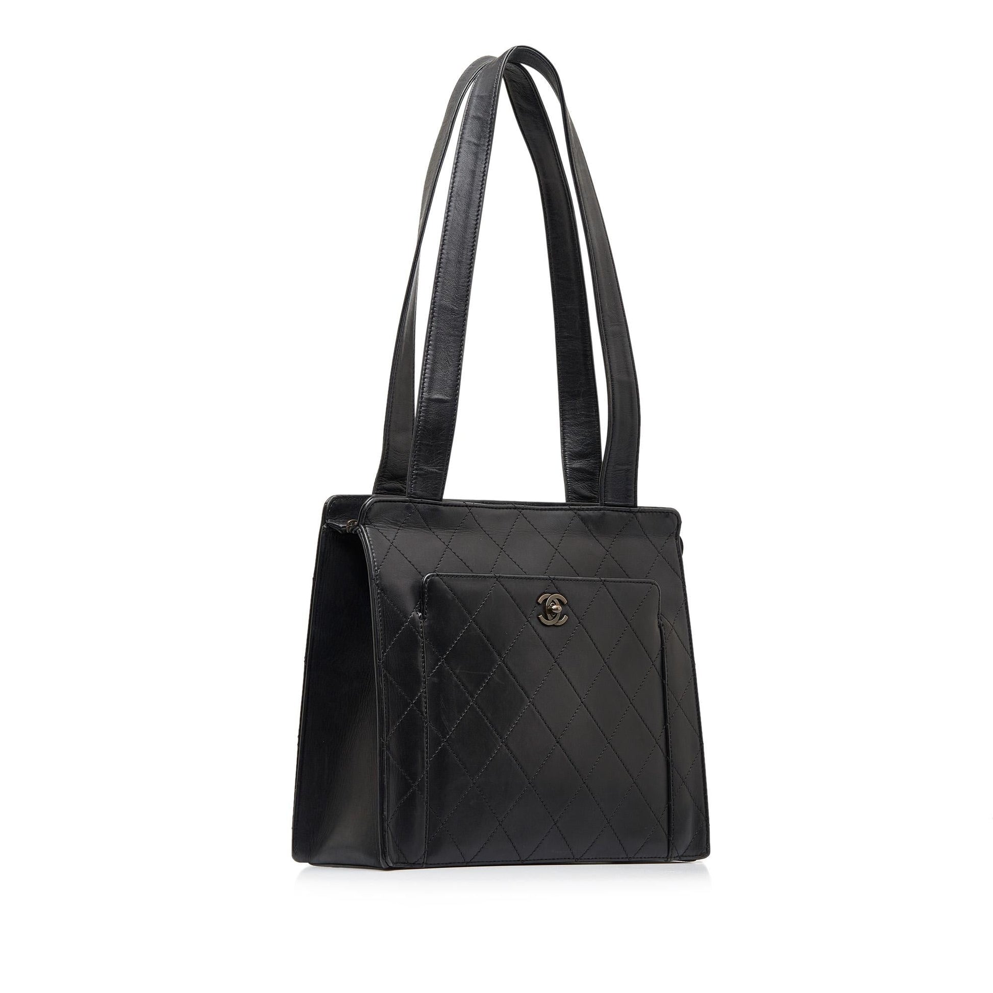 Chanel Matelasse SHG-nyTGo1 Shoulder Bag
