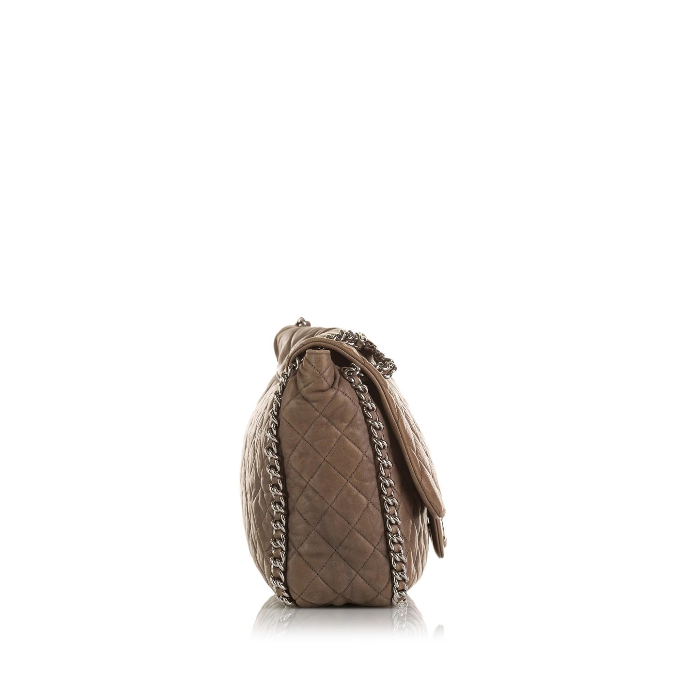 Chanel Maxi Around Lambskin Single Flap SHG-D4hksv Shoulder Bag