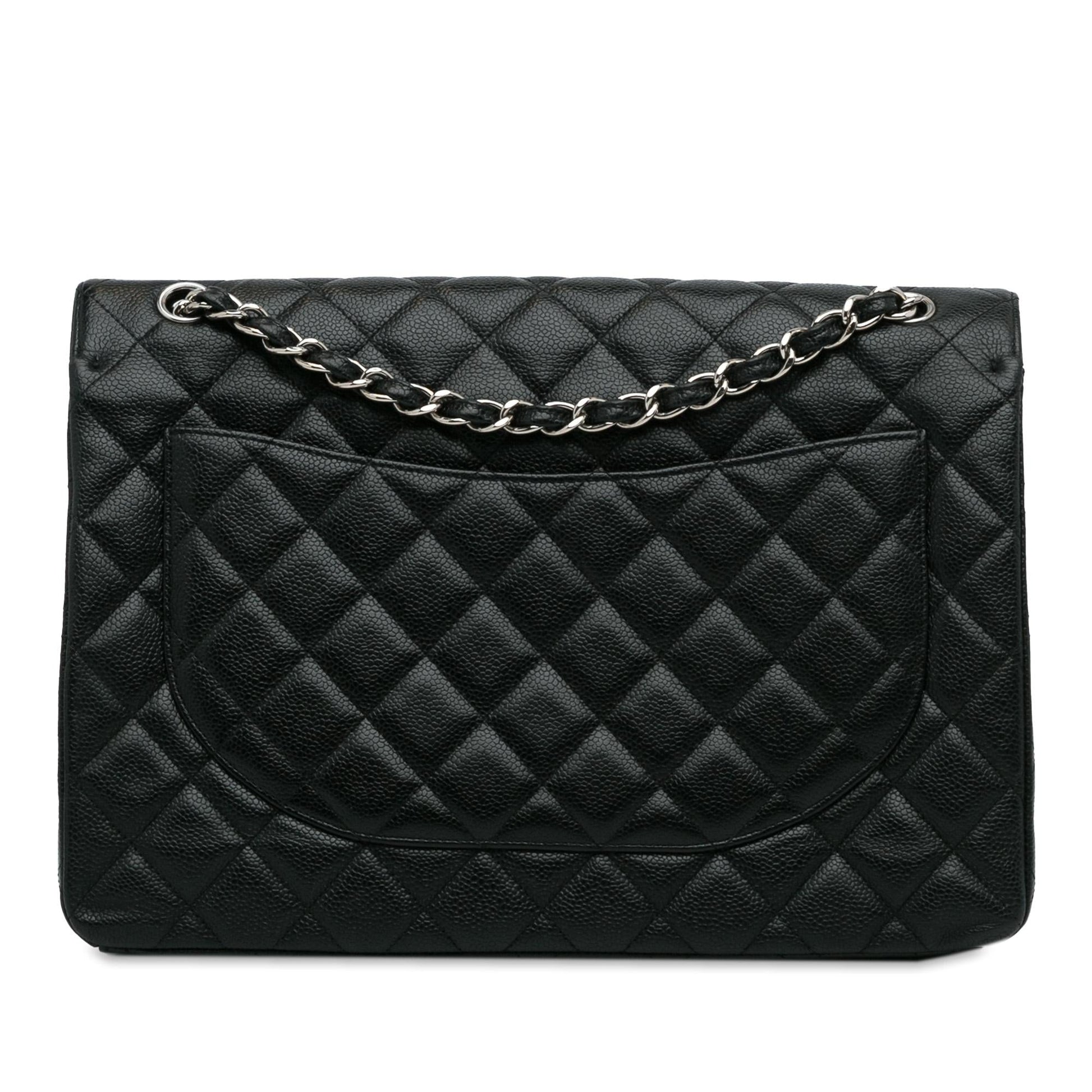 Chanel Maxi Classic Caviar Single Flap (SHG-QSdaKq)