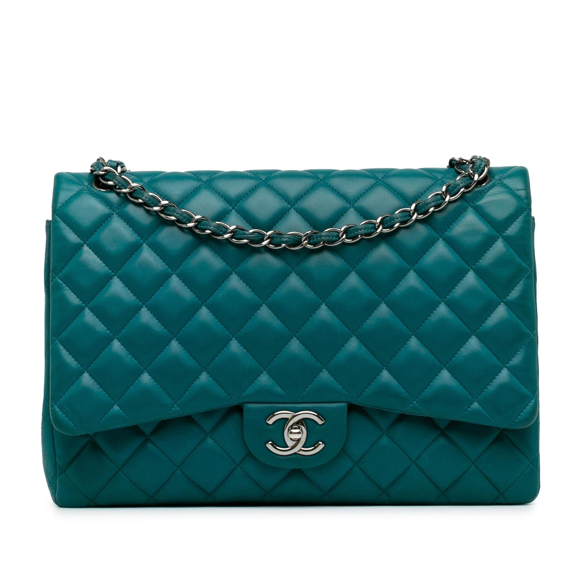 Chanel Maxi Classic Lambskin Double Flap (Shg-6Txhsf) Bag