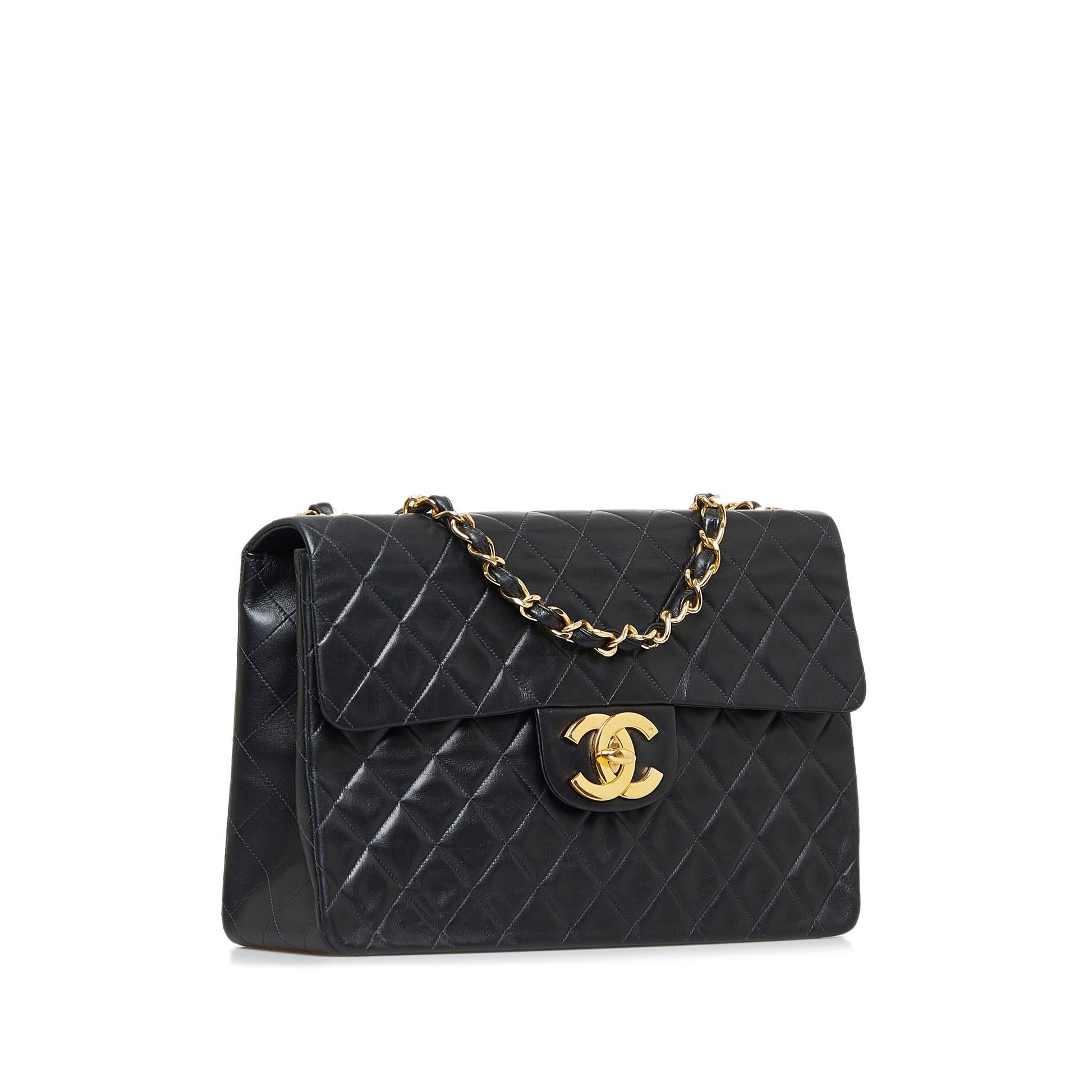 Chanel Maxi Classic Lambskin Single Flap SHG-NOkbrf Handbag
