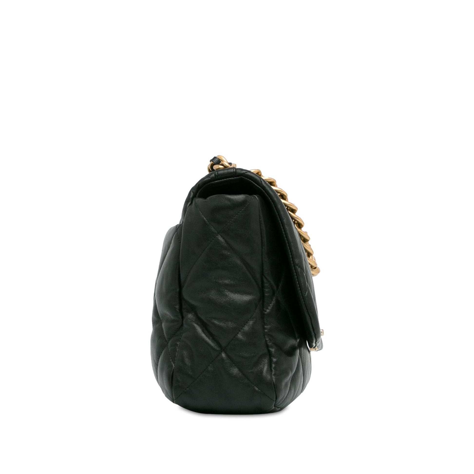 Chanel Maxi Lambskin 19 Flap SHG-xugRcp Handbag