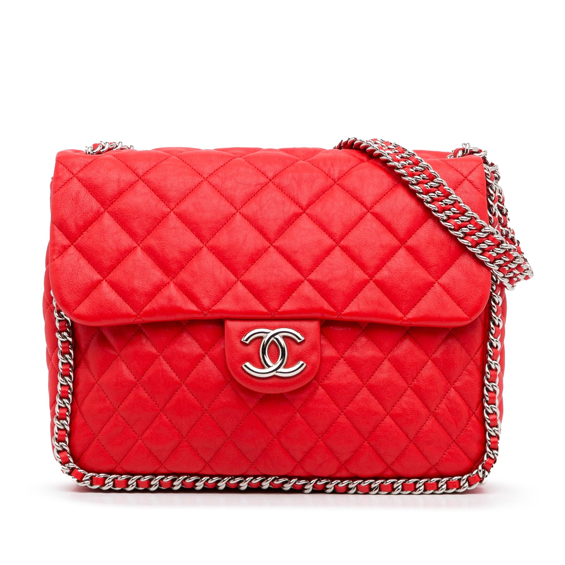 Chanel Maxi Lambskin Around Flap SHG-TmpBts Handbag