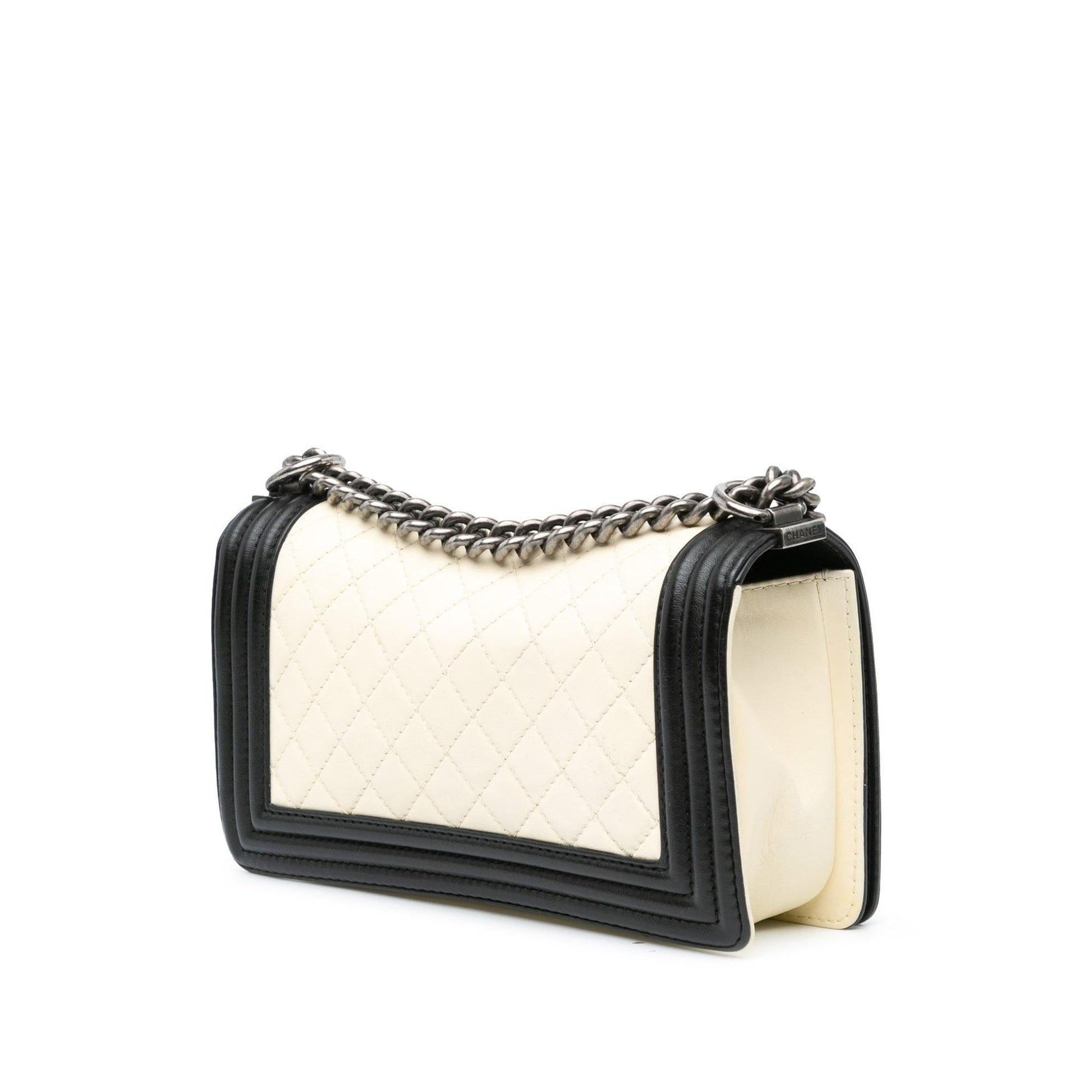 Chanel Bicolor Lambskin Boy Flap SHG-qI2Oyf Handbag